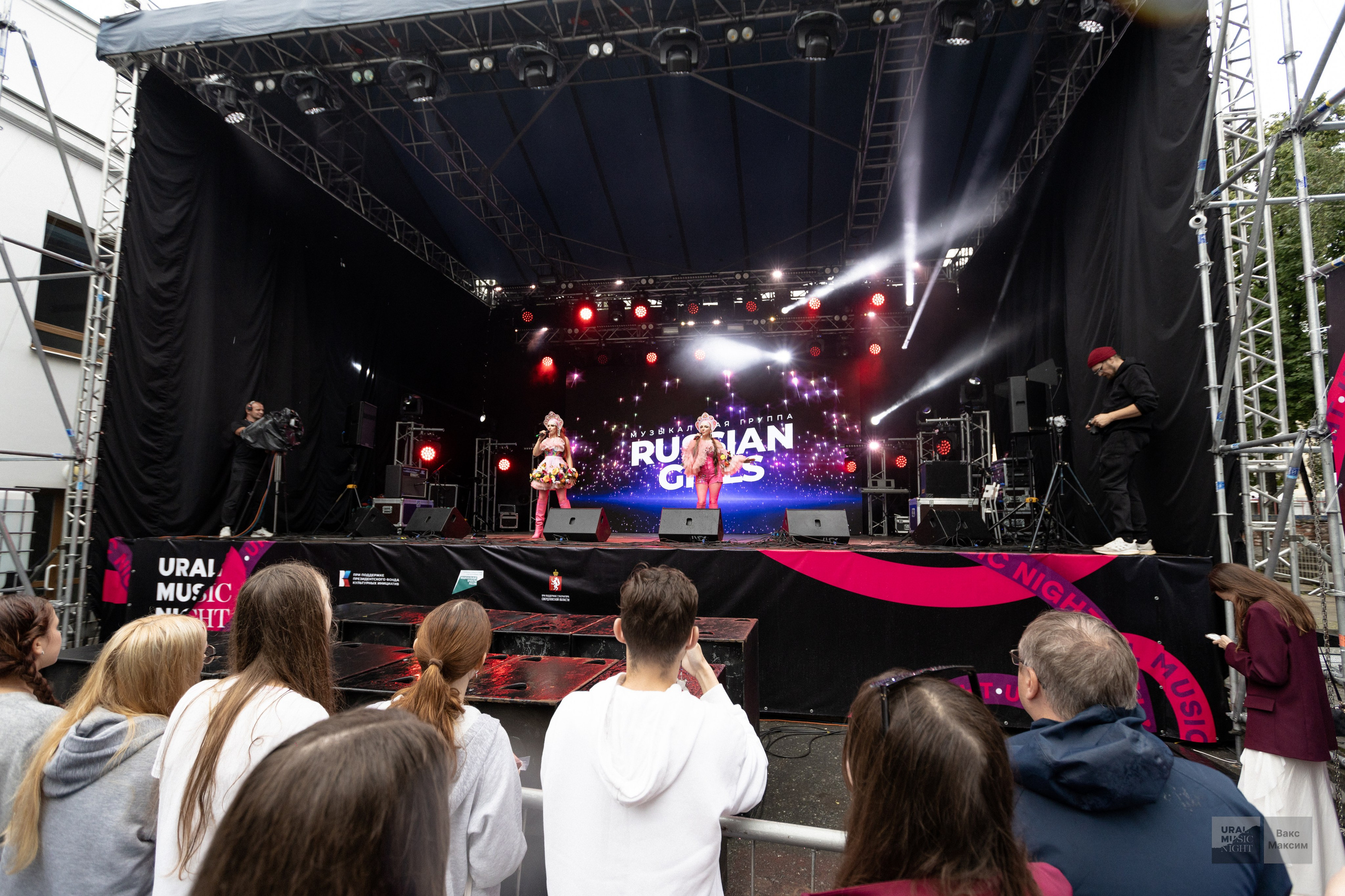 Концерты и фестивали. Свадебный и репортажный фотограф Максим Вакс. Съемка любых мероприятий в Екатеринбурге