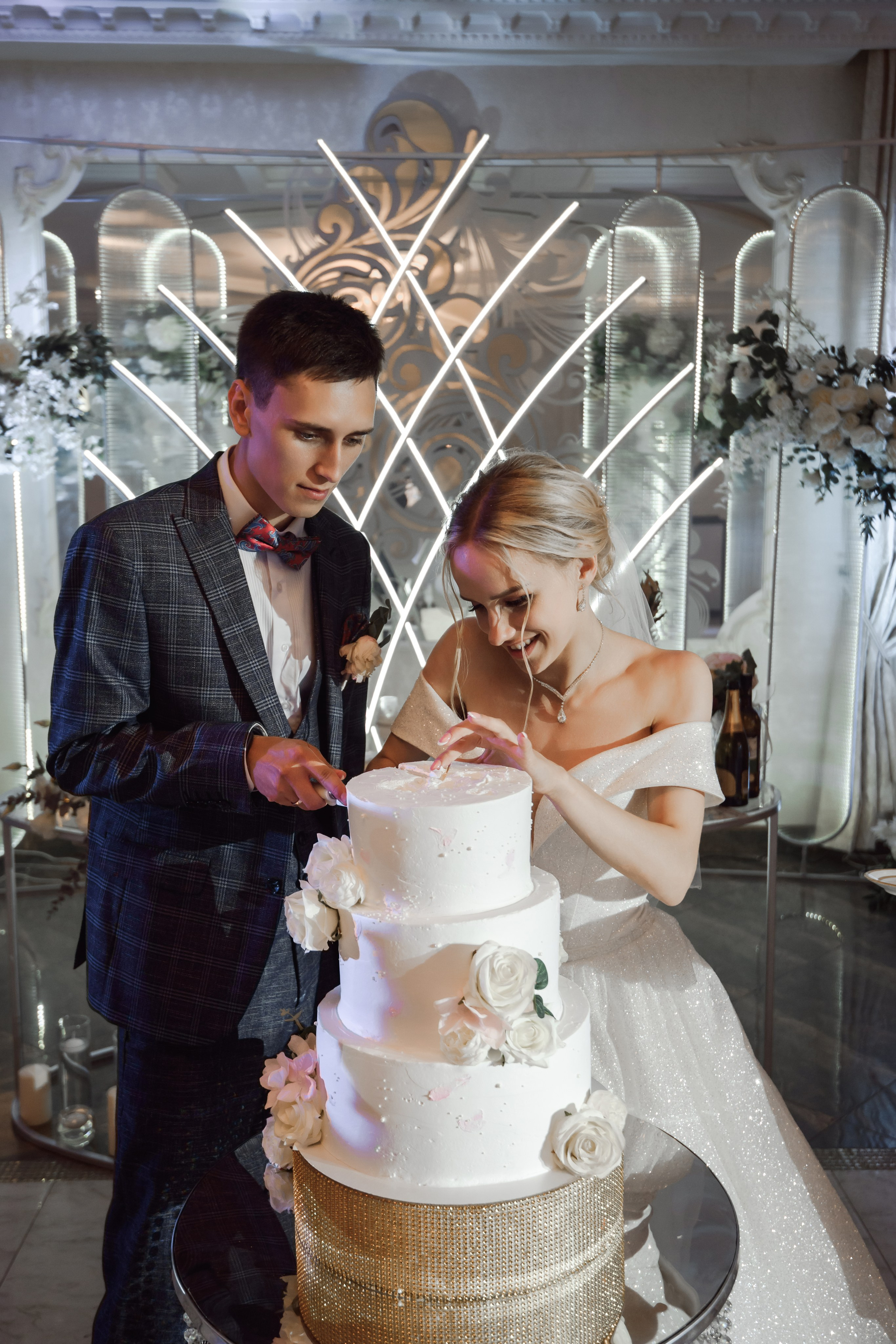 B & A. Свадебный фотограф в г. Астрахань. Так же выезжаю в другие города