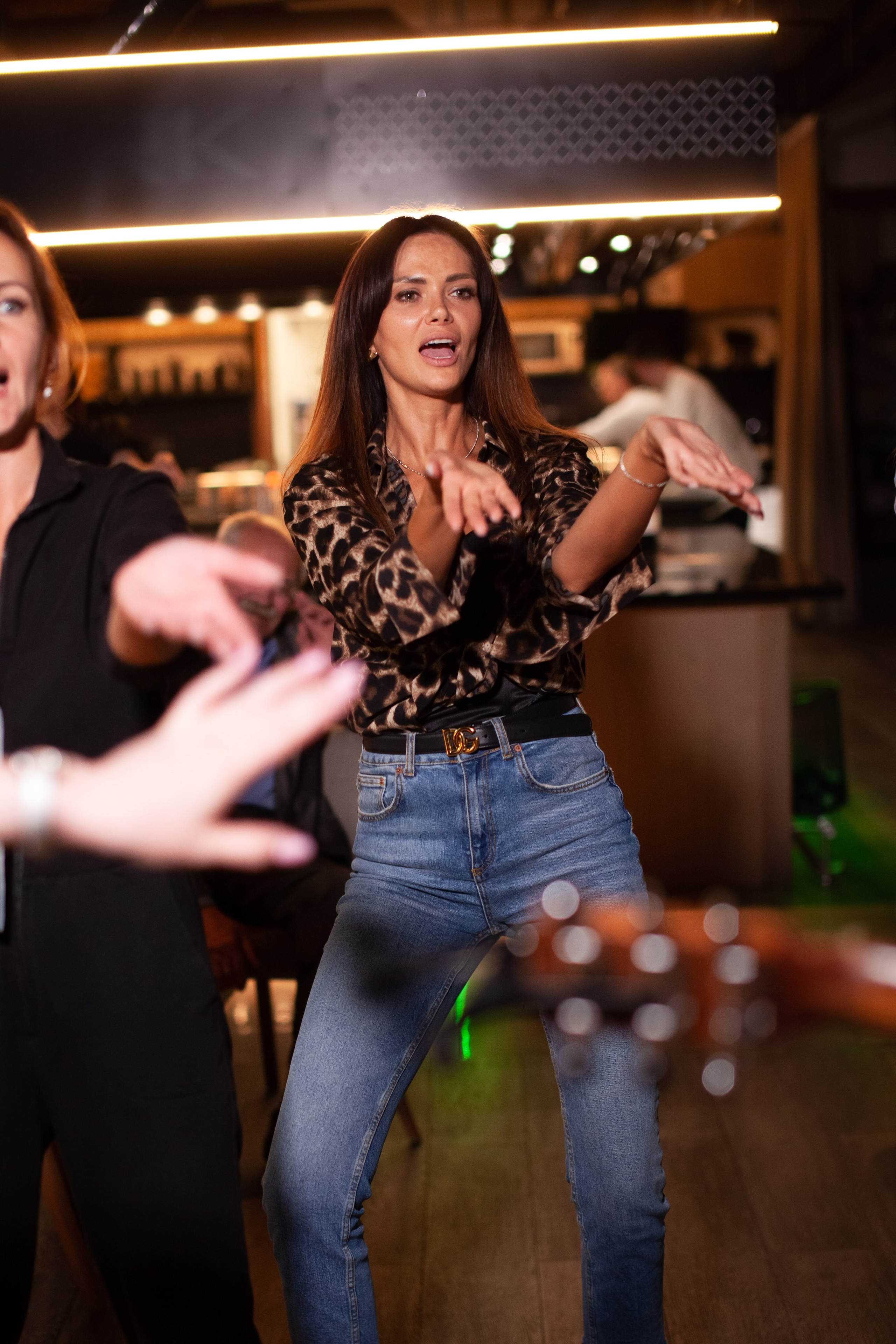 Еврострой — День строителя. Двойняшки-фотографы Анна и Анастасия в Санкт-Петербурге