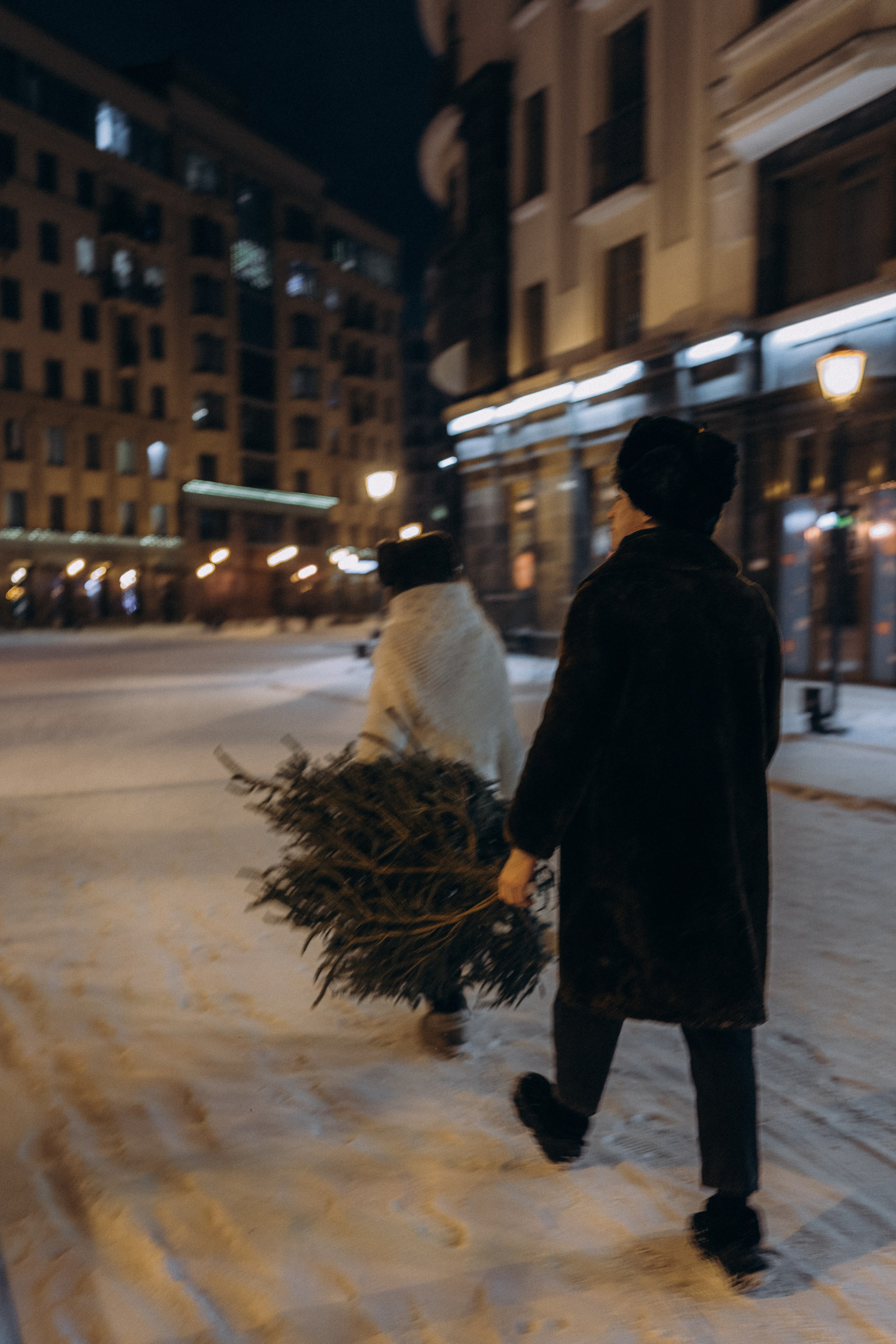 НОВОГОДНЯЯ ПРОГУЛКА ПАРЫ ПО ЧЕРНЫШЕВСКОЙ ПЕРЕД НОВЫМ ГОДОМ. Профессиональный фотограф, Санкт-Петербург — Виктория Богомолова