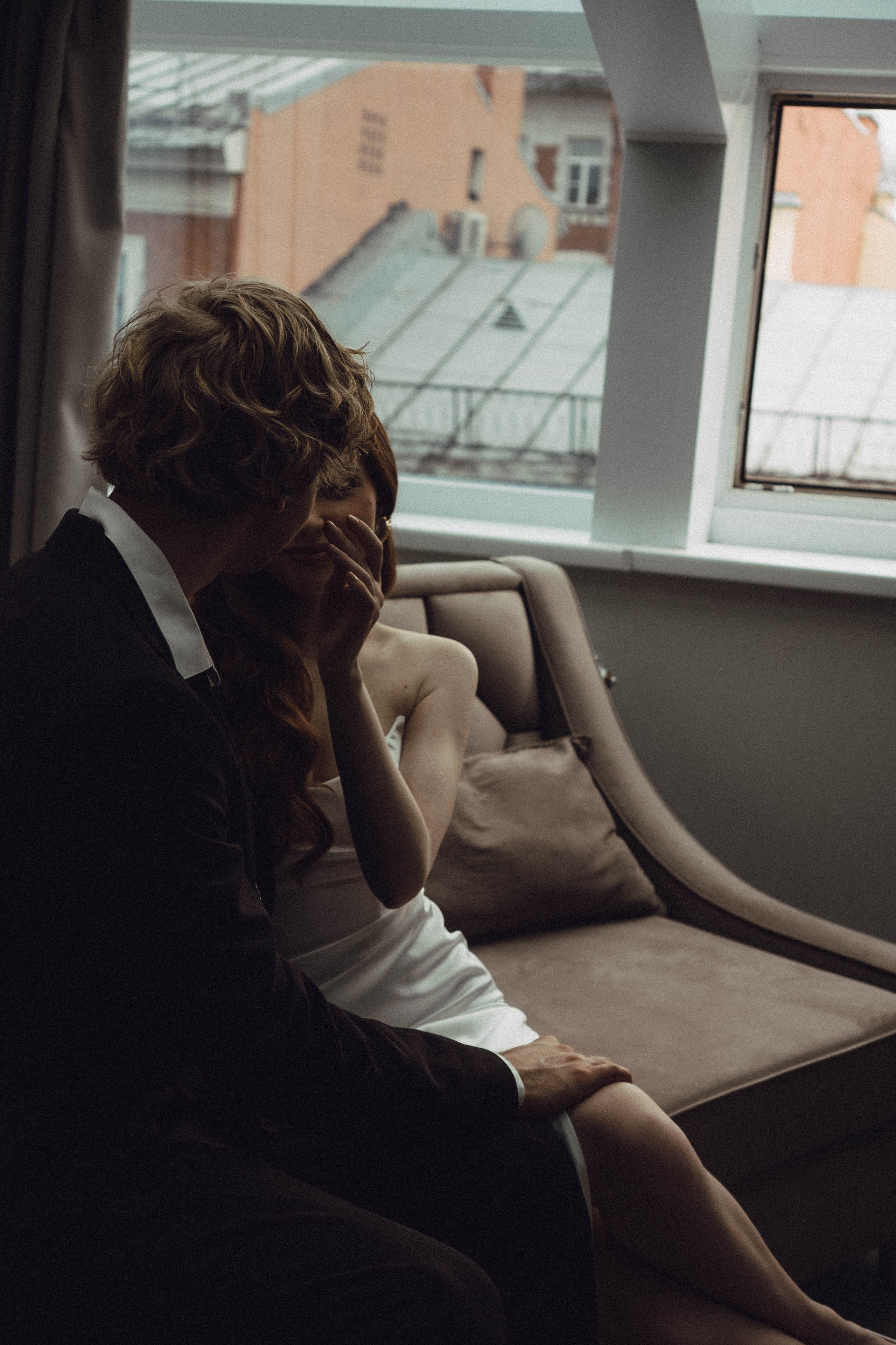 СВАДЕБНАЯ СЬЕМКА В ОТЕЛЕ. СБОРЫ ЖЕНИХА И НЕВЕСТЫ И ТАКЖЕ ТОР И ПОДГОТОВКА К ПРОГУЛКЕ. Профессиональный фотограф, Санкт-Петербург — Виктория Богомолова