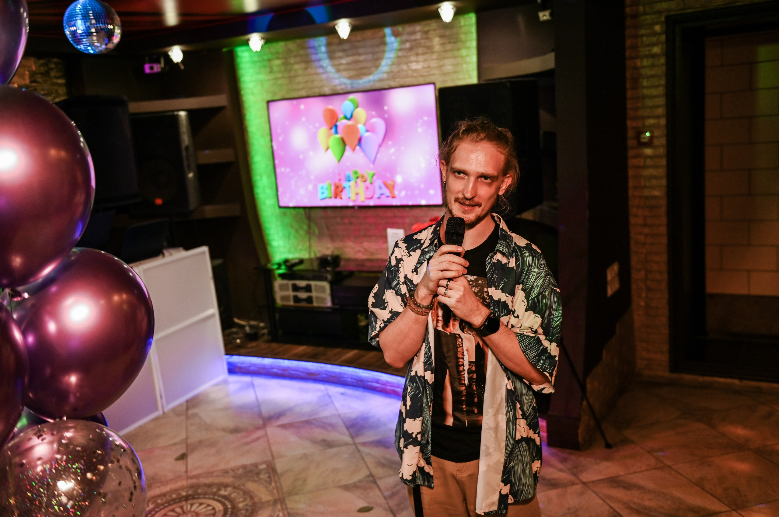 День рождения. Свадебный, семейный, детский, контент фотограф в Омске Максим Ильин