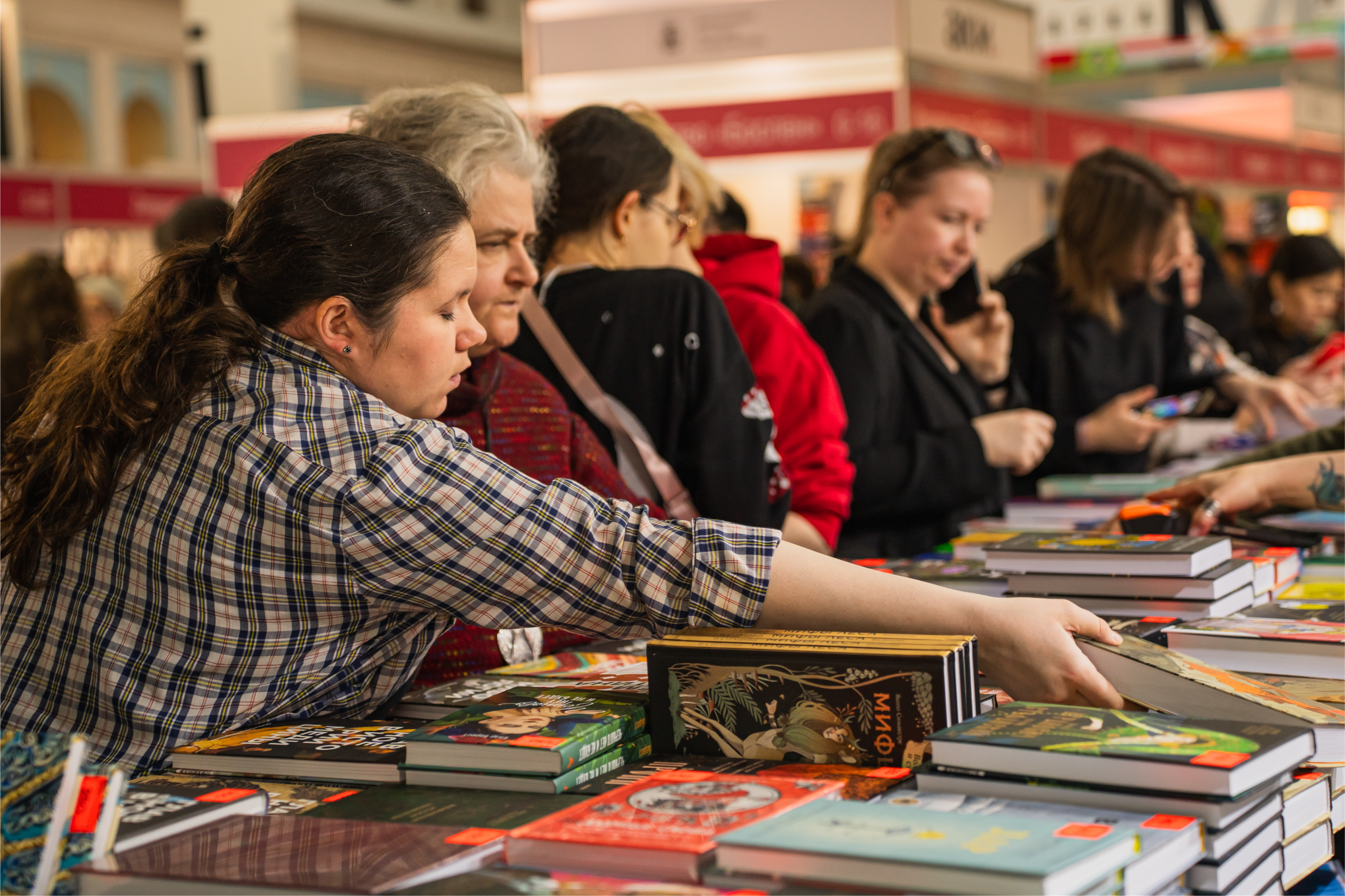 Репортаж Non/fictio№ для издательства МИФ. Репортажный фотограф Анастасия Рубцова