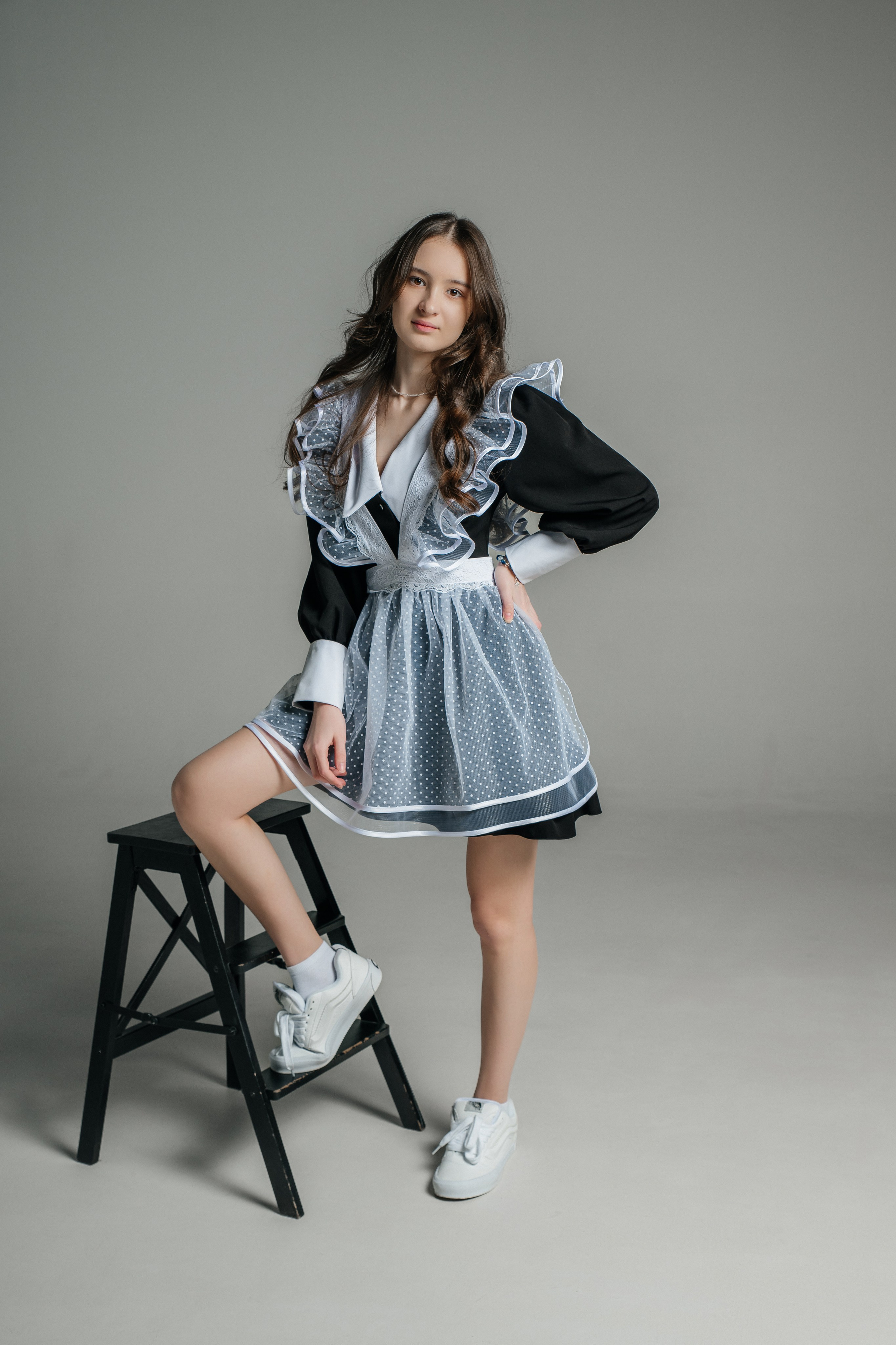 Школа № 16 — Владивосток 2025. Фотограф Ярмишко Дарья. Выпускные фотокниги