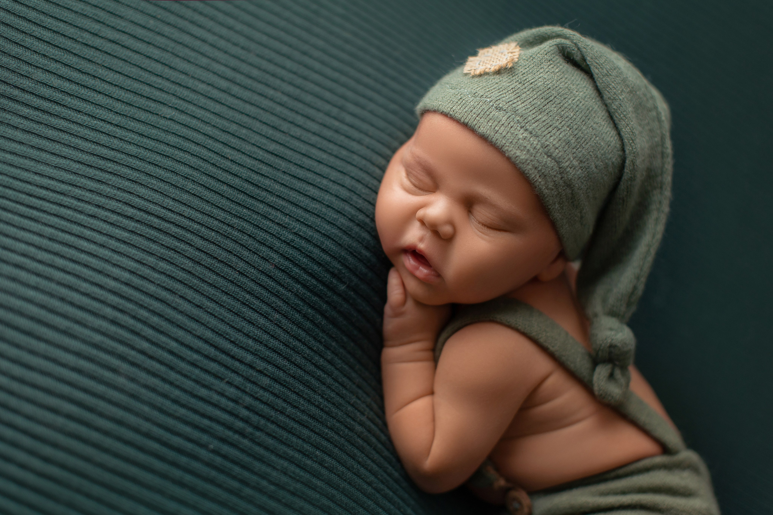 Emerald green. Фотограф новорожденных, семейный фотограф в Санкт-Петербурге