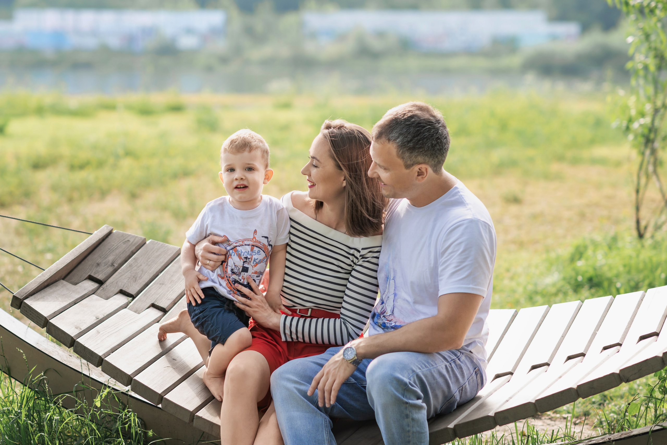 Семейная фотосессия в Красноярске. Студийная, прогулочная, домашняя. Профессиональный фотограф в г. Красноярске Татьяна Арлакова