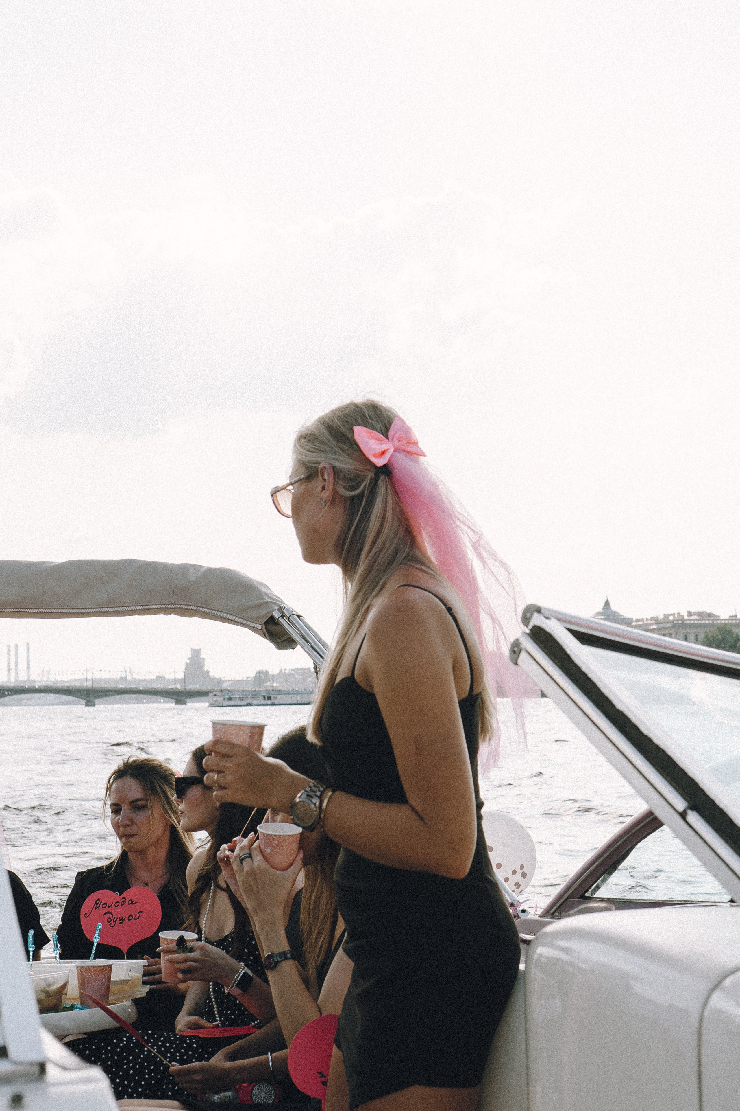 ДЕВИЧНИК НА КАТЕРЕ. Профессиональный фотограф, Санкт-Петербург — Виктория Богомолова