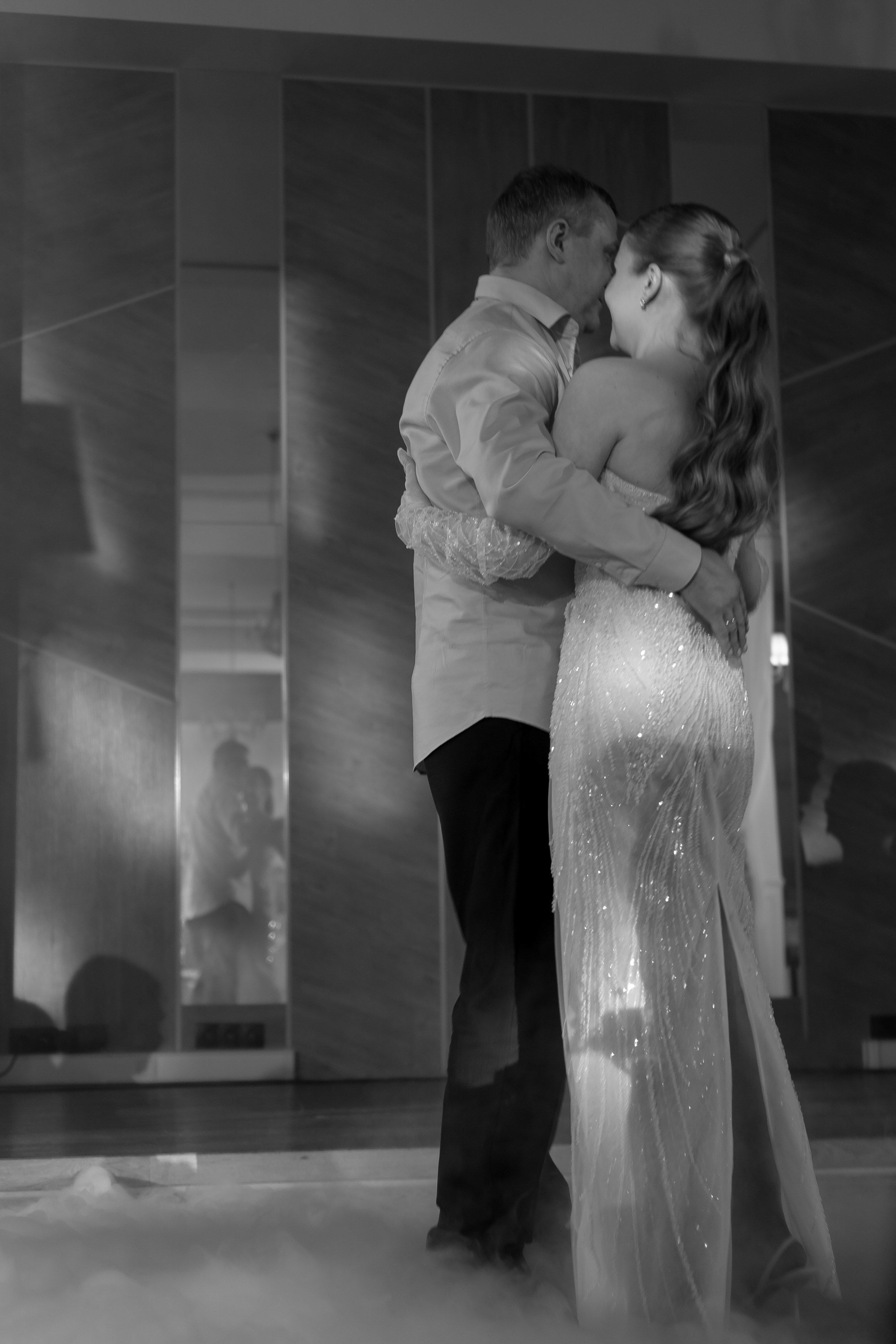 СВАДЕБНАЯ СЬЕМКА СБОРОВ В ОТЕЛЕ И ВЫЕЗД НА ЦЕРЕМОНИЮ (СНЯТО В СИБИРЕ В НИЖНЕВАРТОВСКЕ). Профессиональный фотограф, Санкт-Петербург — Виктория Богомолова