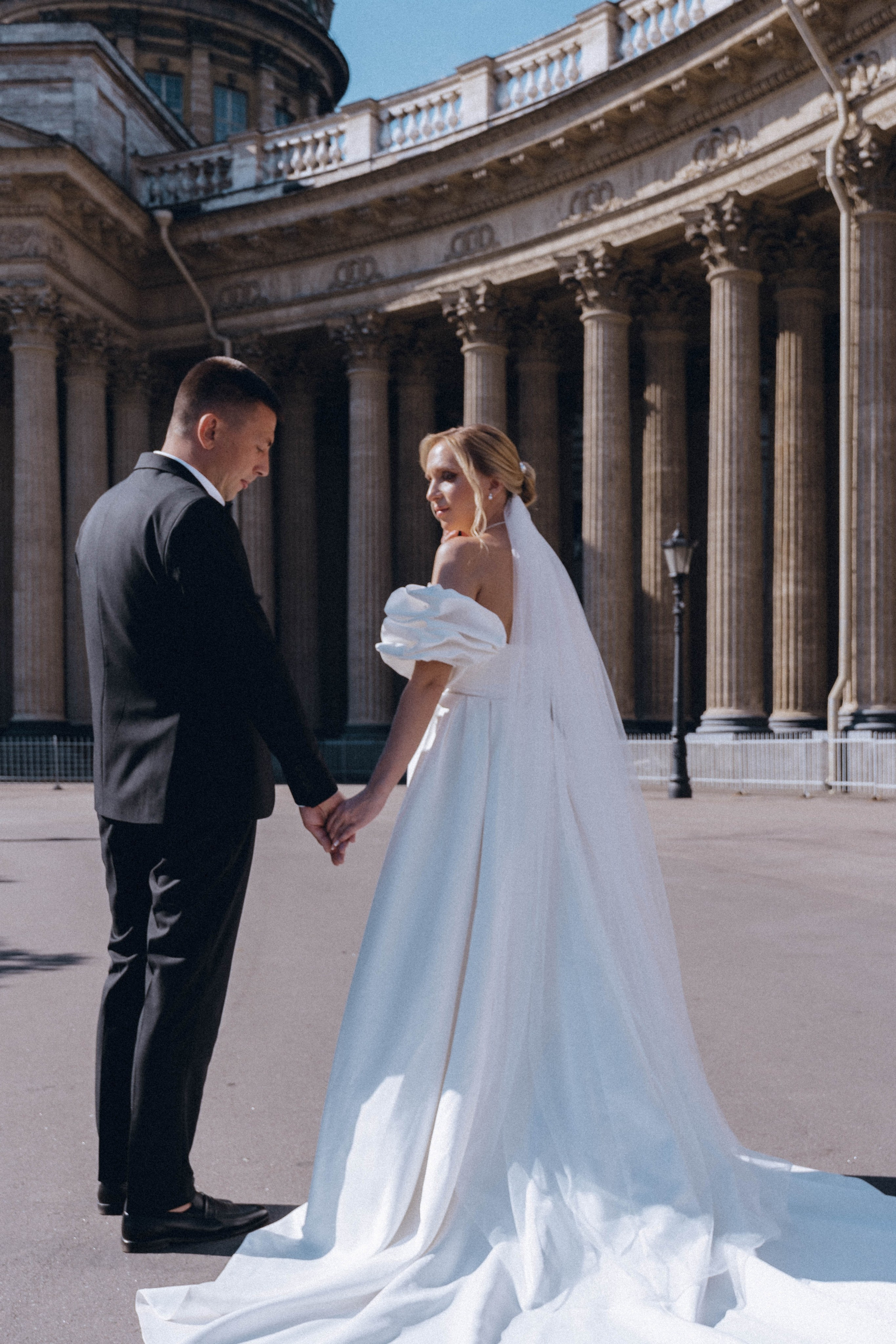 СВАДЕНБНАЯ СЬЕМКА НА КАТЕРЕ ПО КАНАЛАМ САНКТ-ПЕТЕРБУРГА И В АКВАТОРИИ НЕВЫ. Профессиональный фотограф, Санкт-Петербург — Виктория Богомолова