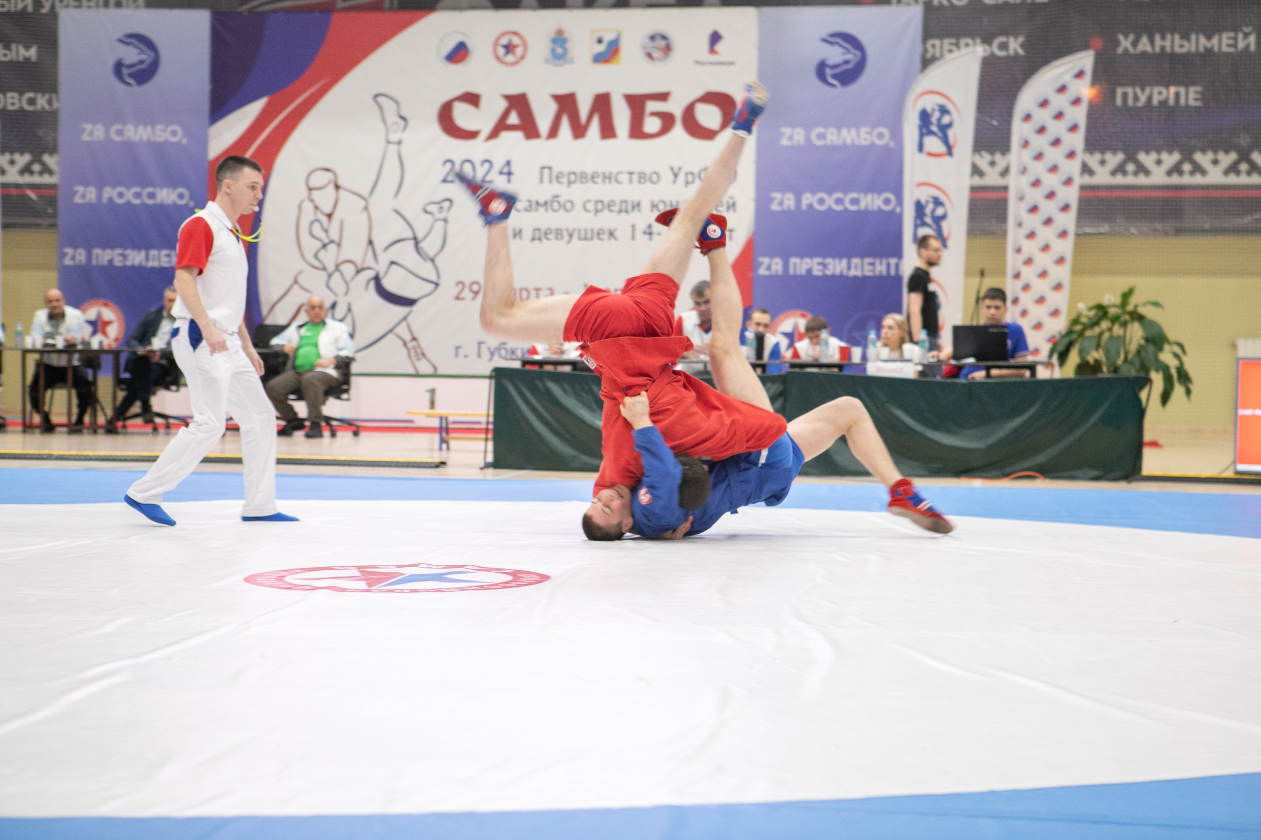 Самбо. Фотограф Губкинского