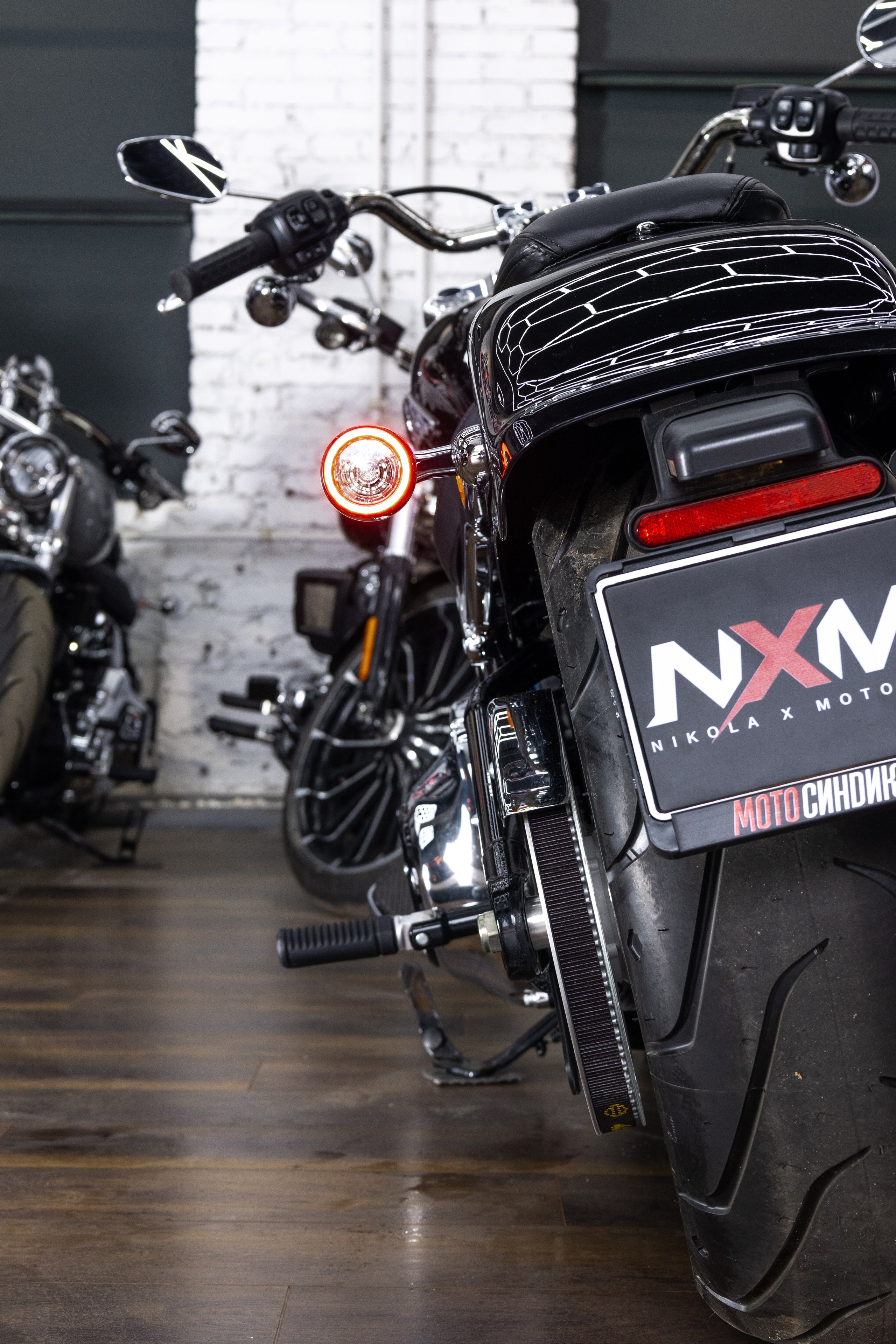 Фотосессия с мотоциклами и автомобилями. Предметный фотограф в Москве и Московской области