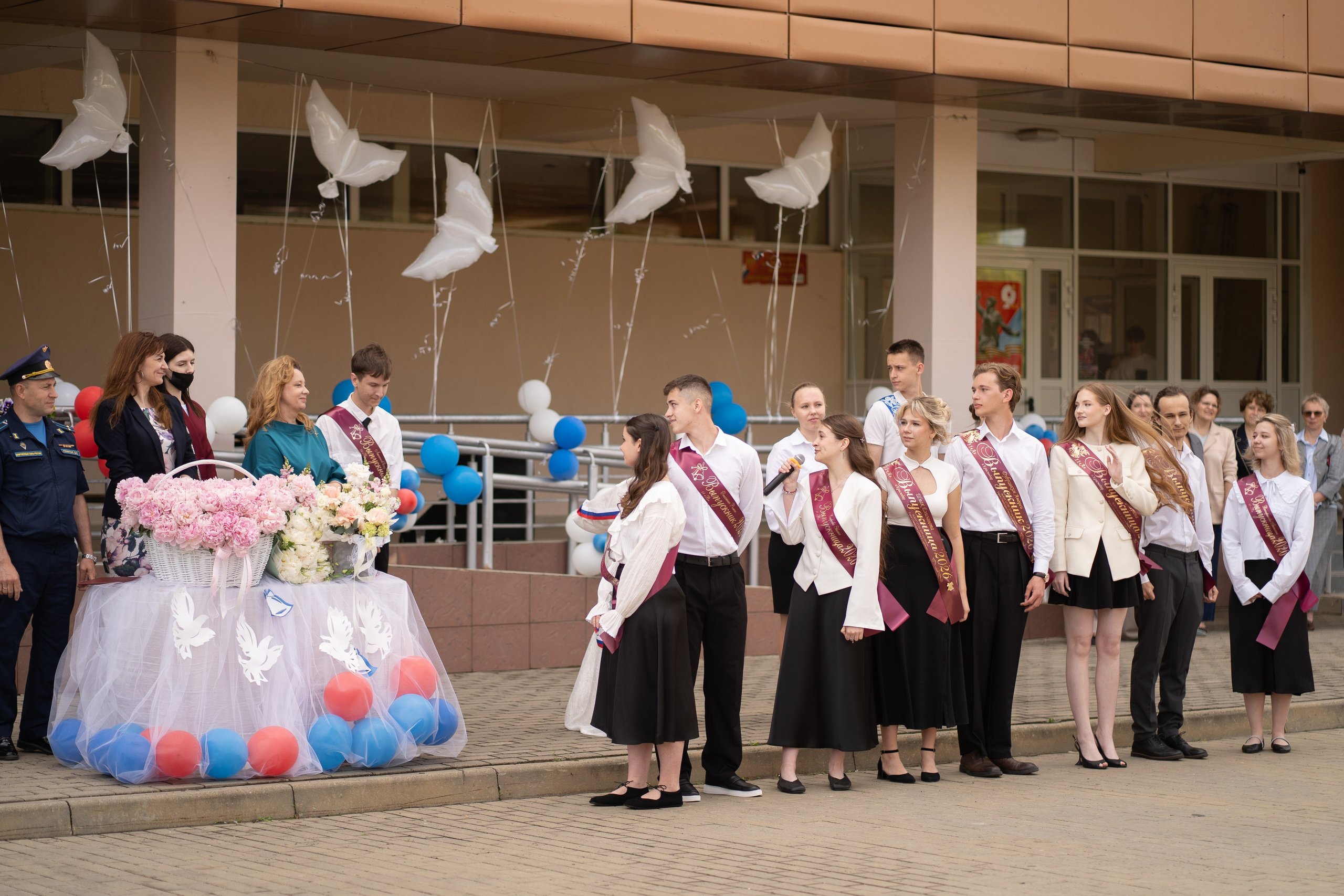 Последний звонок. Детский и семейный фотограф в городе Краснодар Надежда Ермак