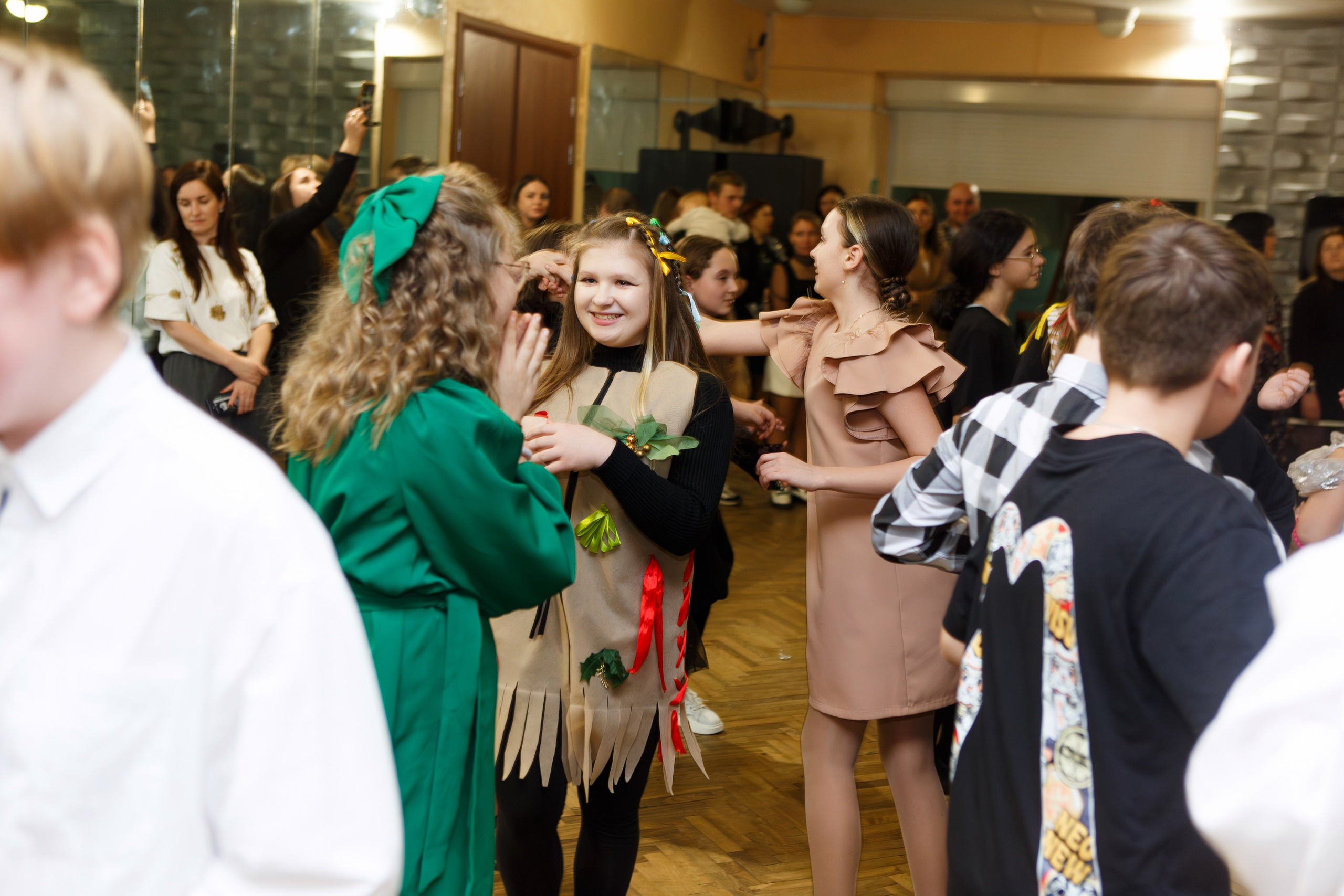 Театр-студия «ОК"ФАНТАЗИЯ» — „НОВЫЙ ГОД С ФАНТАЗИЕЙ“. Профессиональный фотограф в Мценске и Орловской области