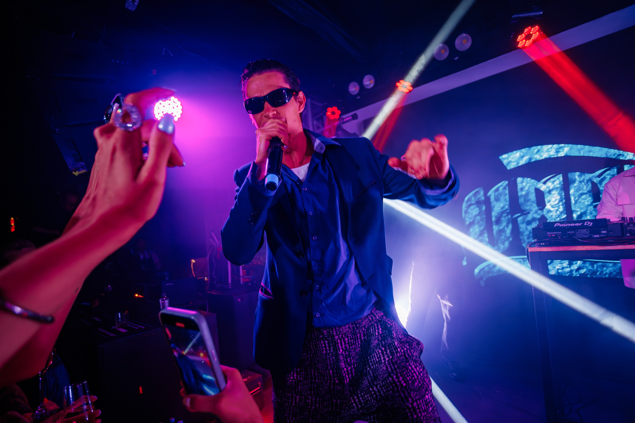 «КРАВЦ"_Чайка на пляже_Ялта_27.08.2025 г. Аминов Руслан | Фотограф