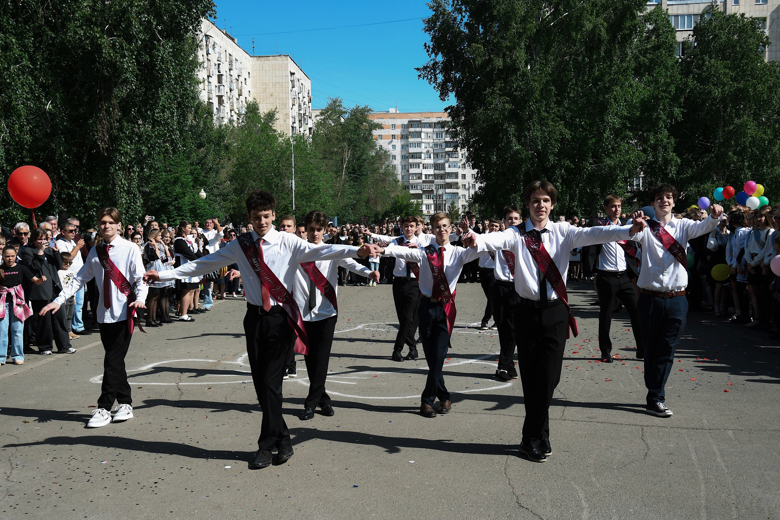 Линейка Гимназия Nº3. Фотограф Оренбург I Кристина Подольская