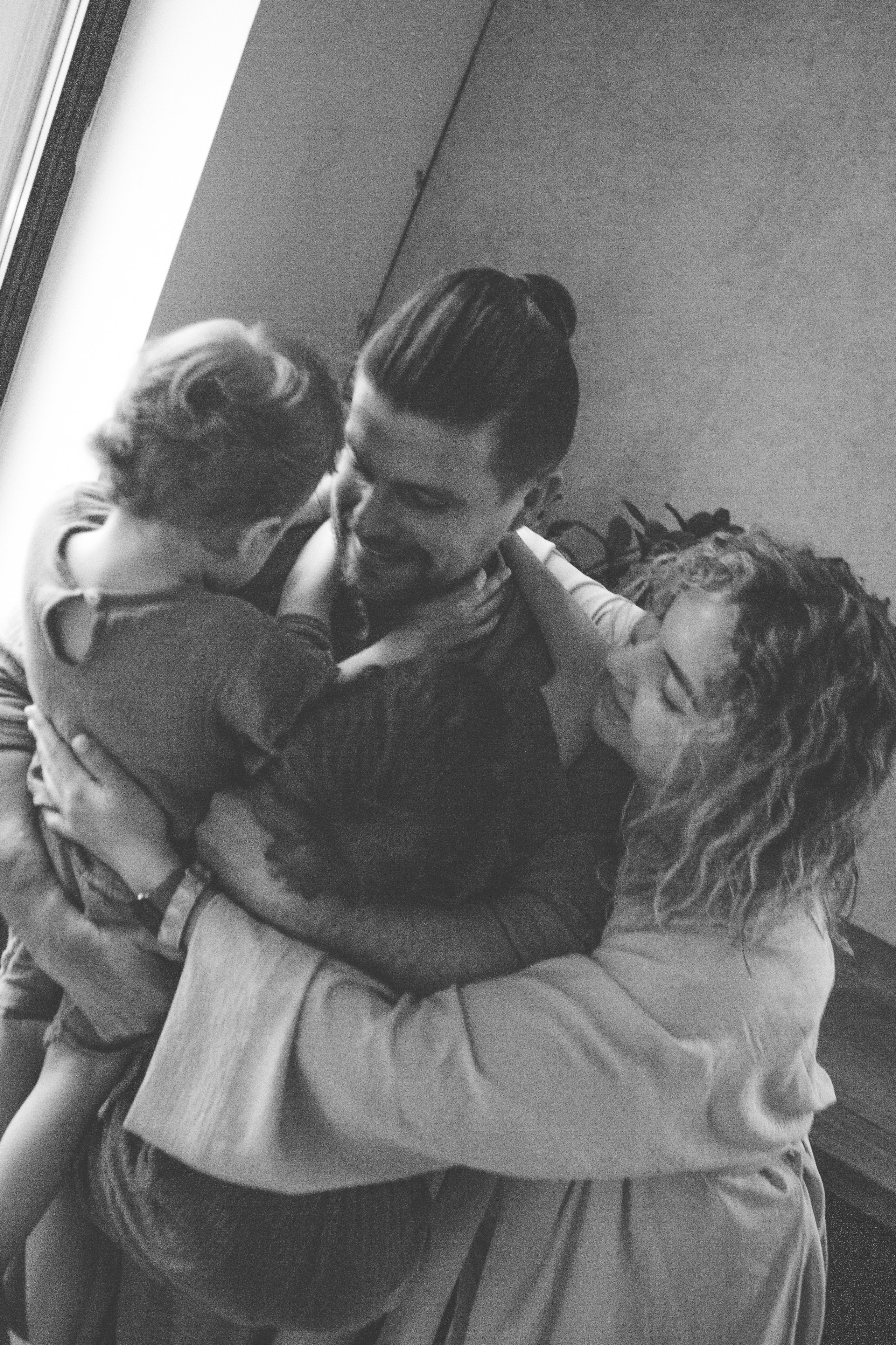 Portrait, family and pet photographer in Cyprus, Ksenia Bourdelle