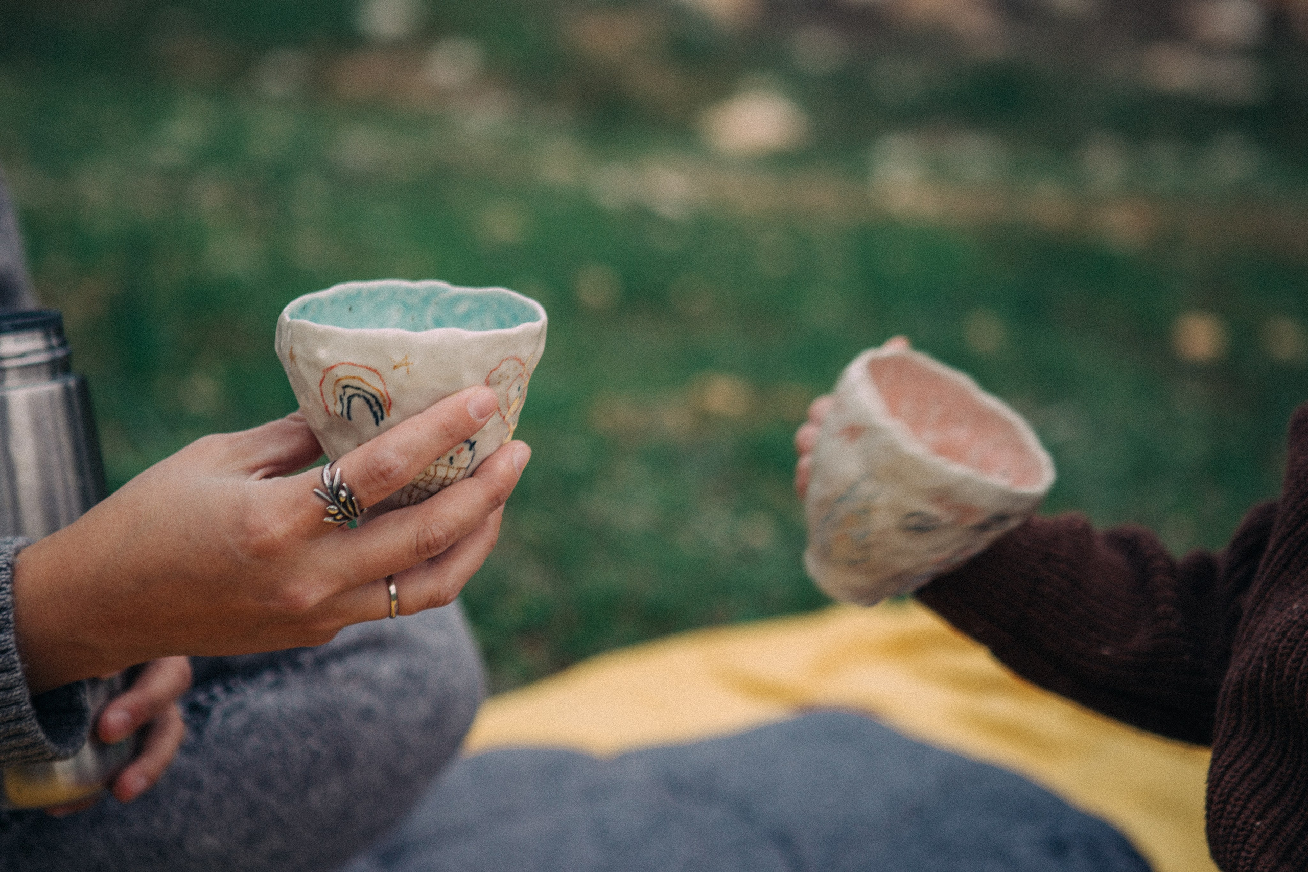 Nastya & Mr. Racoon. Portrait, family and pet photographer in Cyprus, Ksenia Bourdelle