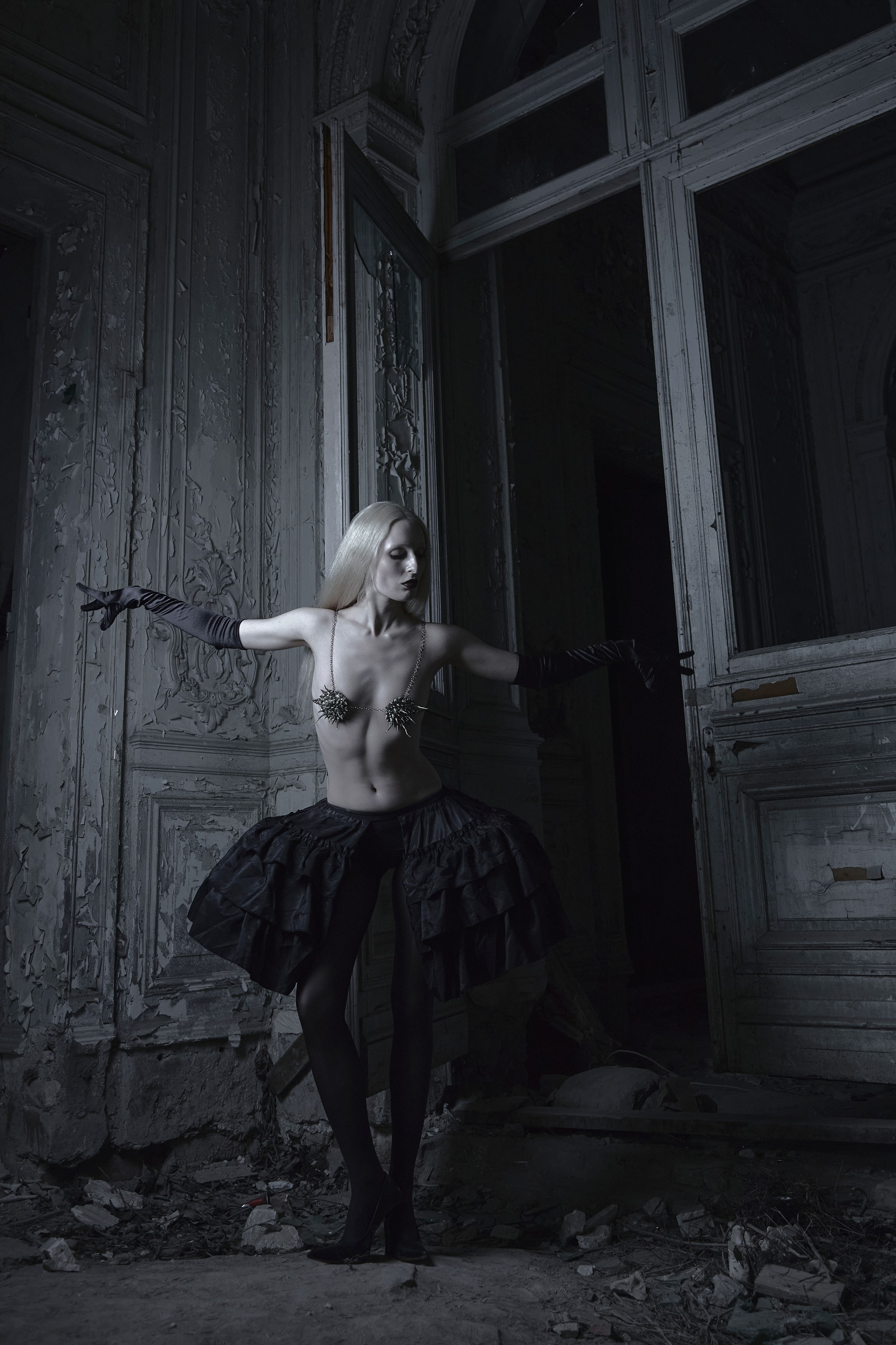 REL. Фотограф для брендов Любовь Батина (Спб/Мск)