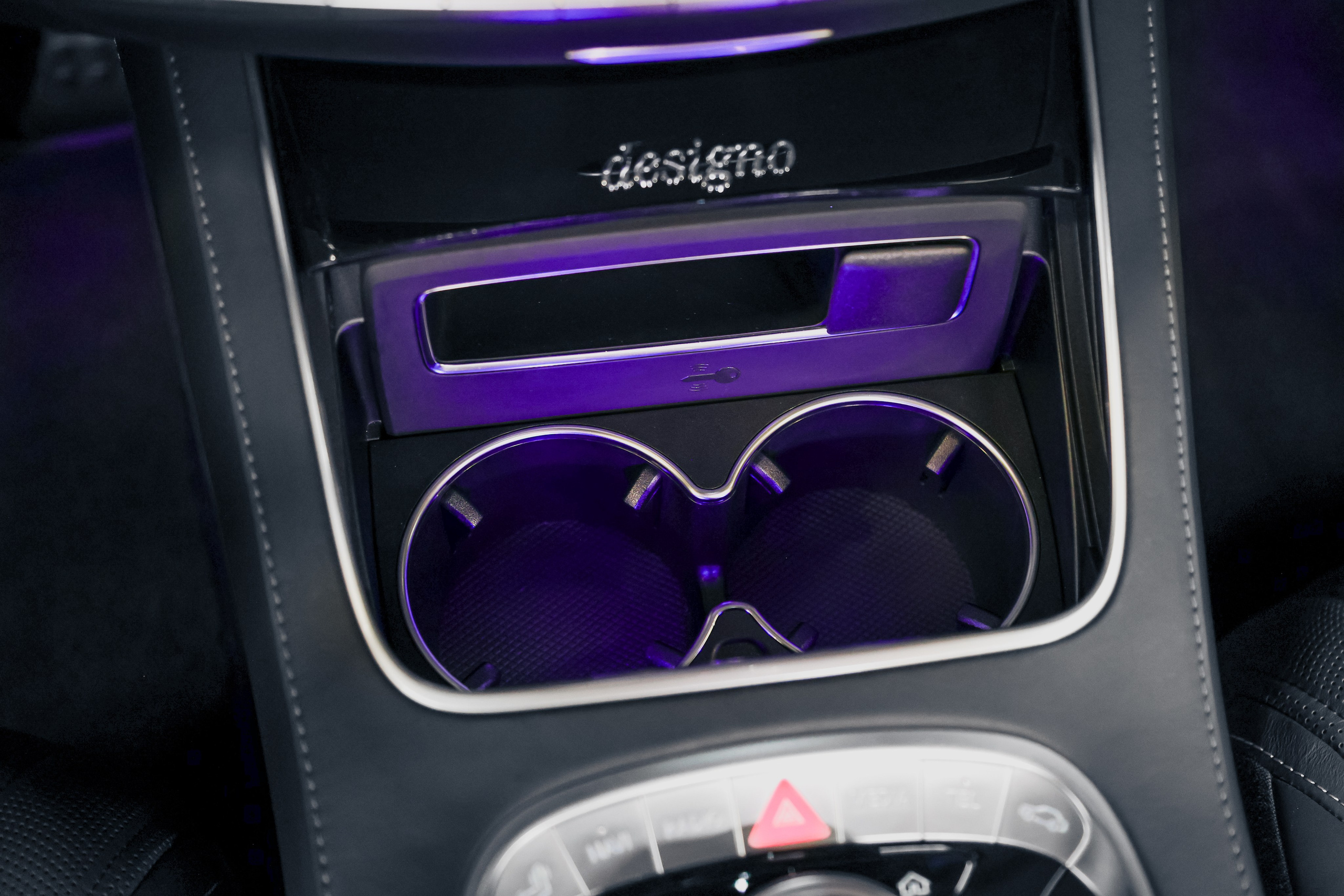 2020 MERCEDES BENZ S63 AMG WHITE ON BLACK $145,000 / 27,100 KM ODOMETER. Mixturecaptures