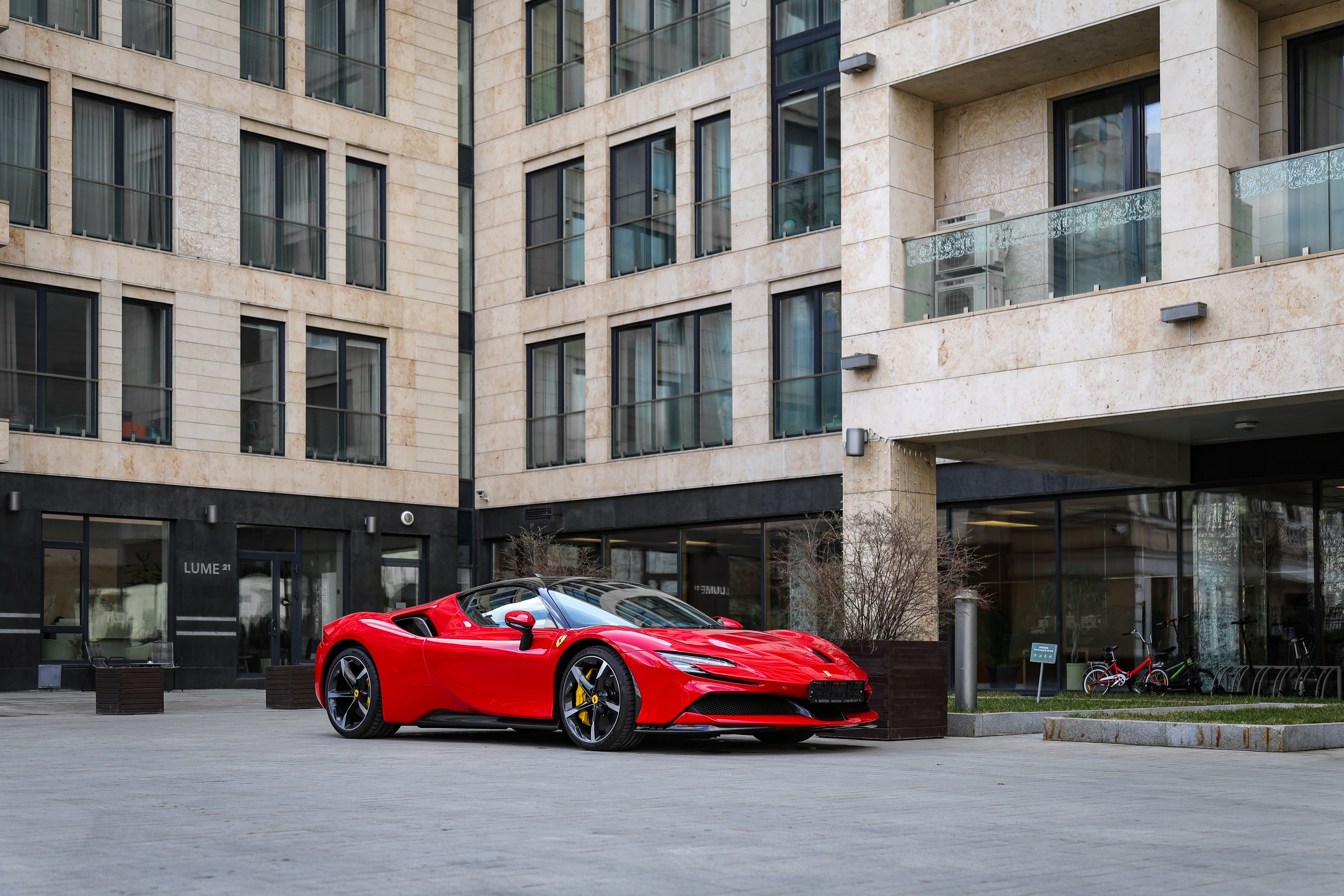 FERRARI SF90 STRADALE. Mixturecaptures