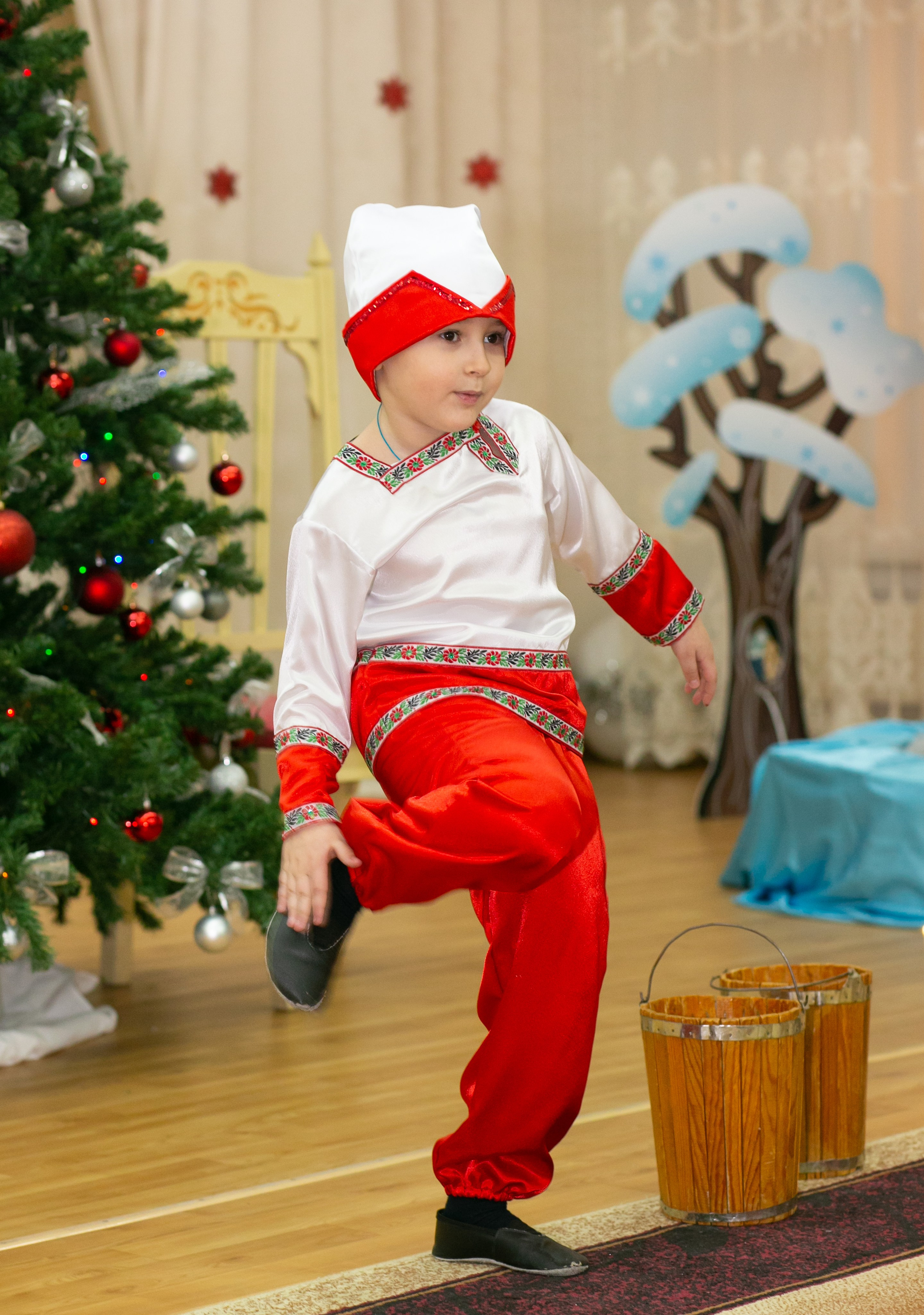 Выпускные и Утренники. Фотограф новорожденных и семейный фотограф НСО г. Бердск Марина Львова