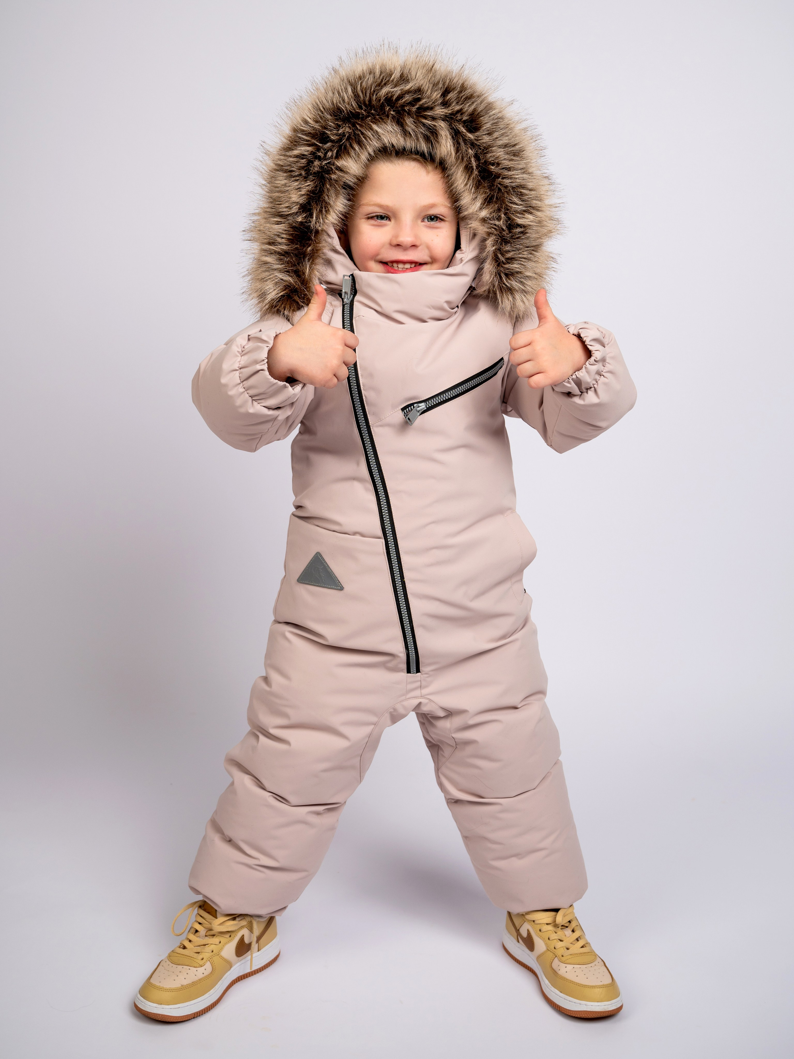 Каталог лук бук съёмка для каталога одежды, для маркетплейсов. Семейный и детский фотограф в детских садах и школах