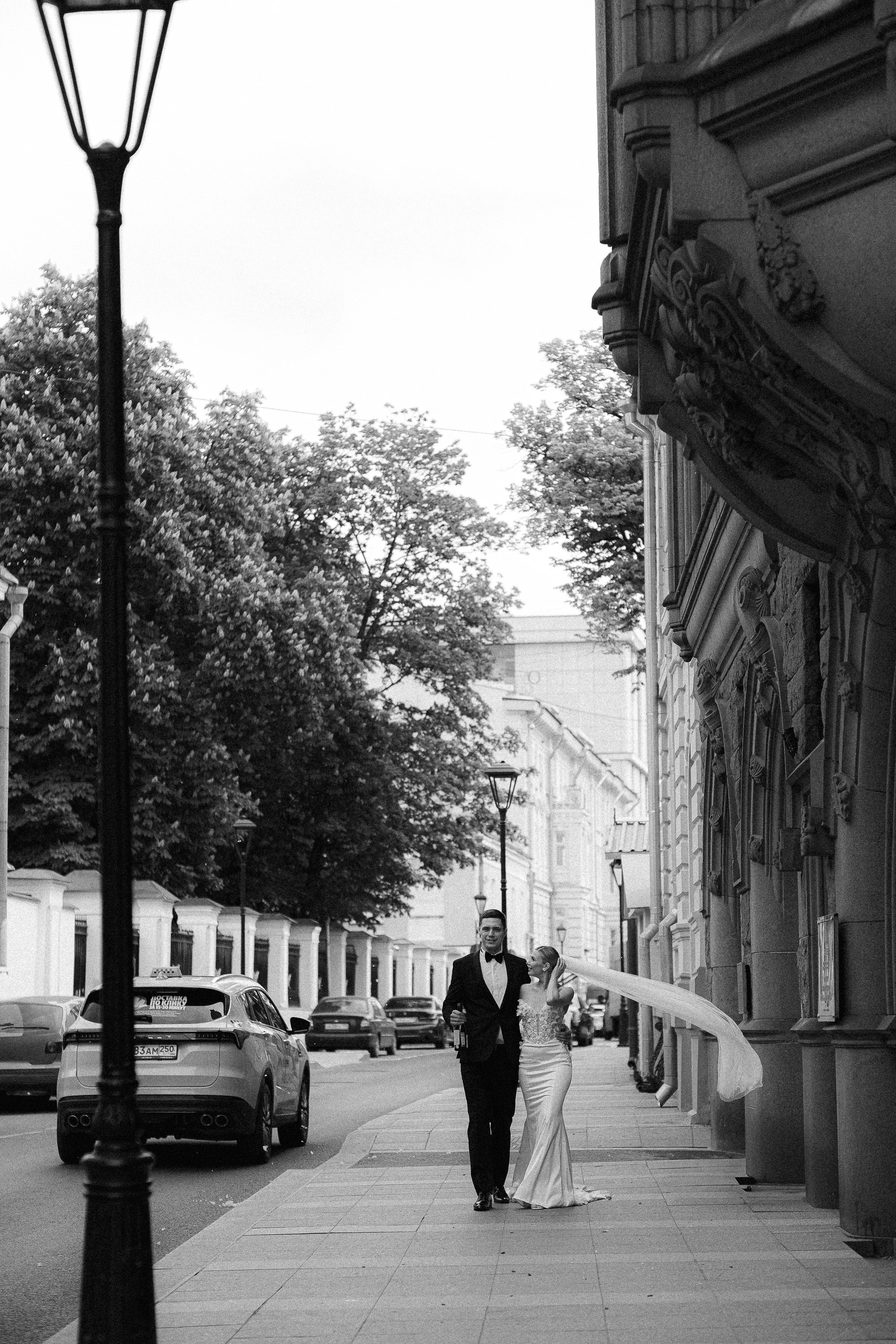 Love is all Around. Сентиментальная свадебная фотография