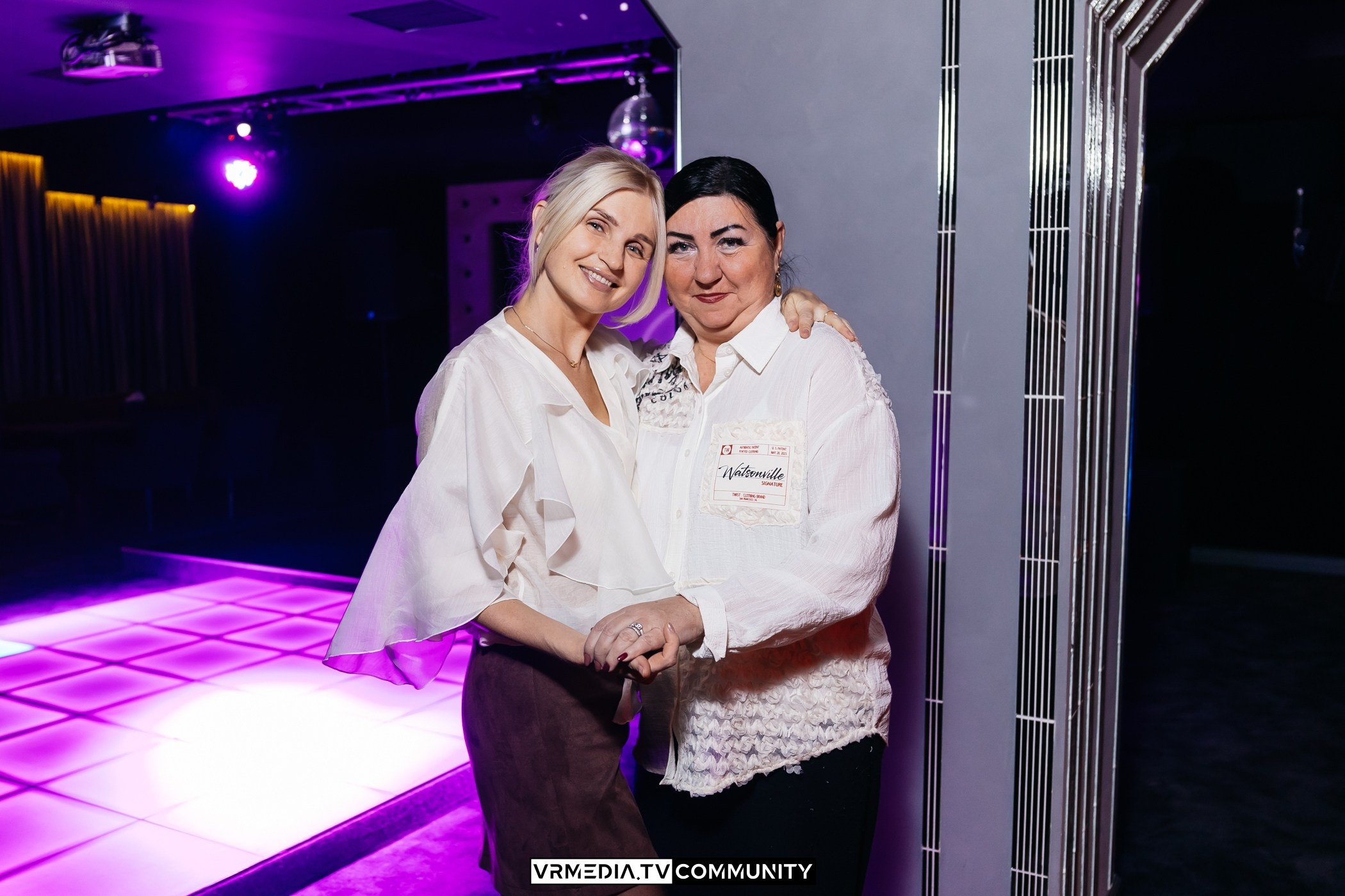 Выходные в караоке-баре «Volna»