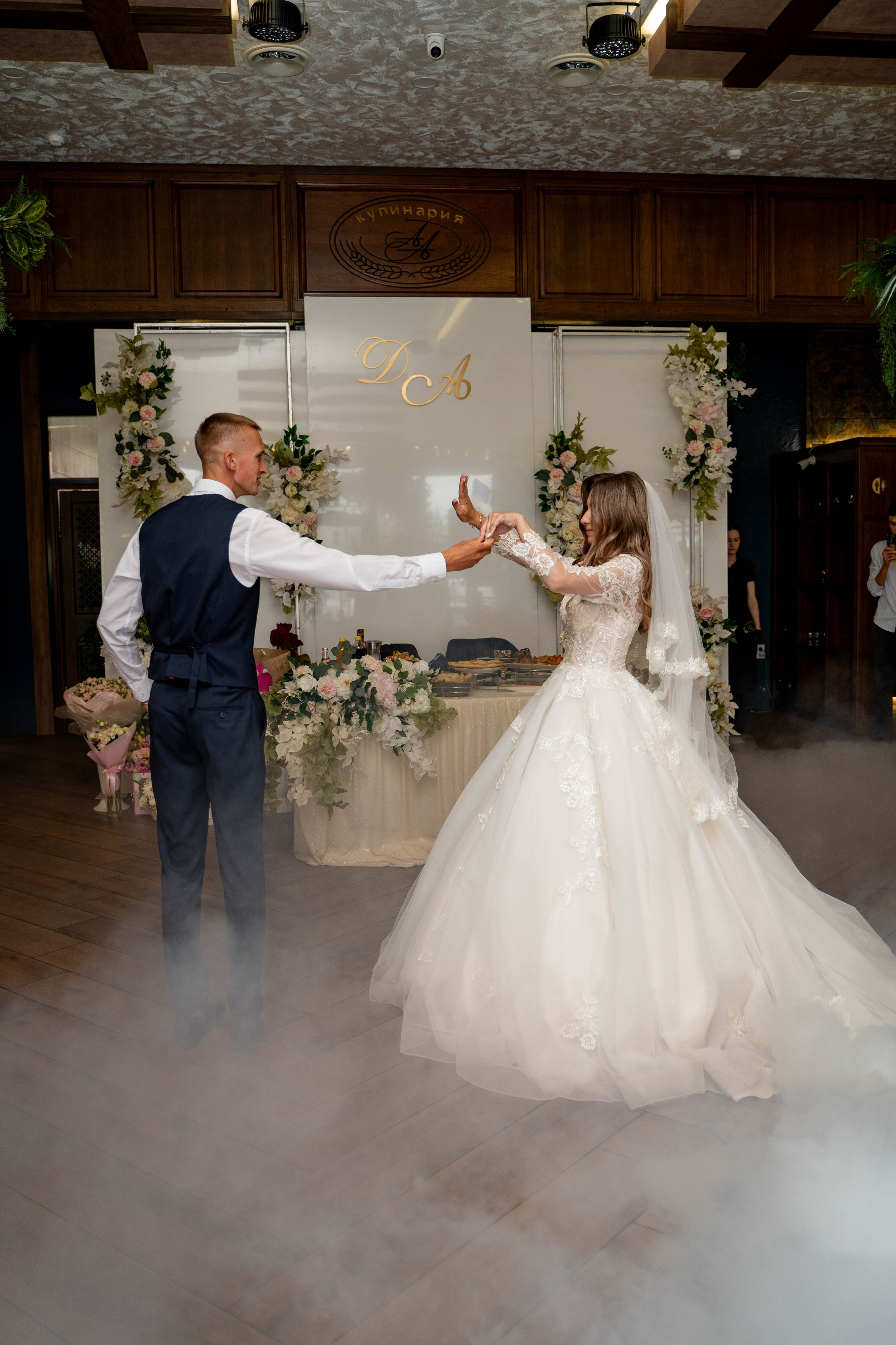 Данил и Анастасия. Видеосьемка, фотосьемка свадеб, юбилеев, утренников в Краснодарском кр