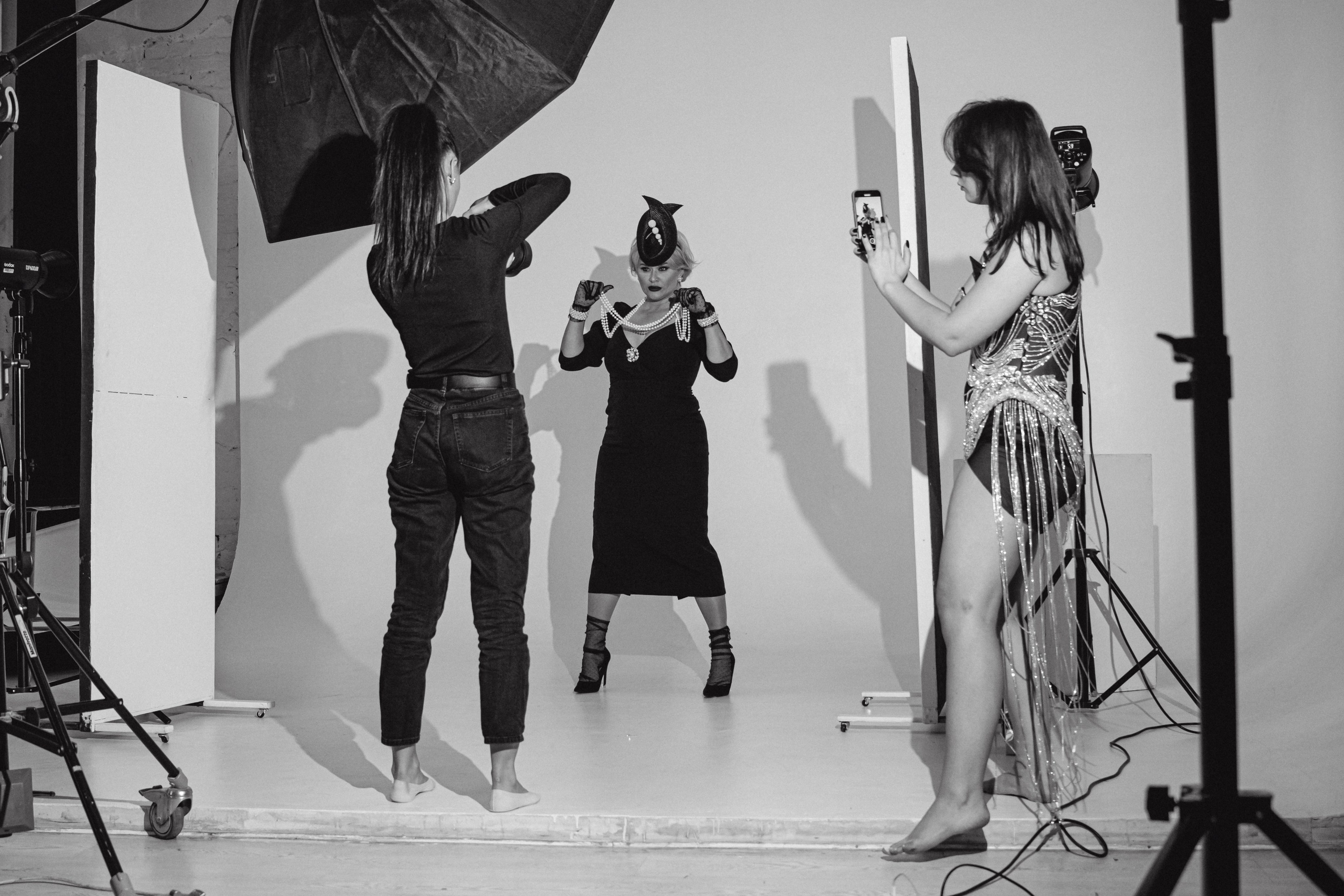 Фэшн-съёмка участниц Миссис Бизнес Гатчина 2023. Портретный фотограф в Санкт-Петербурге Дмитриева Наталия