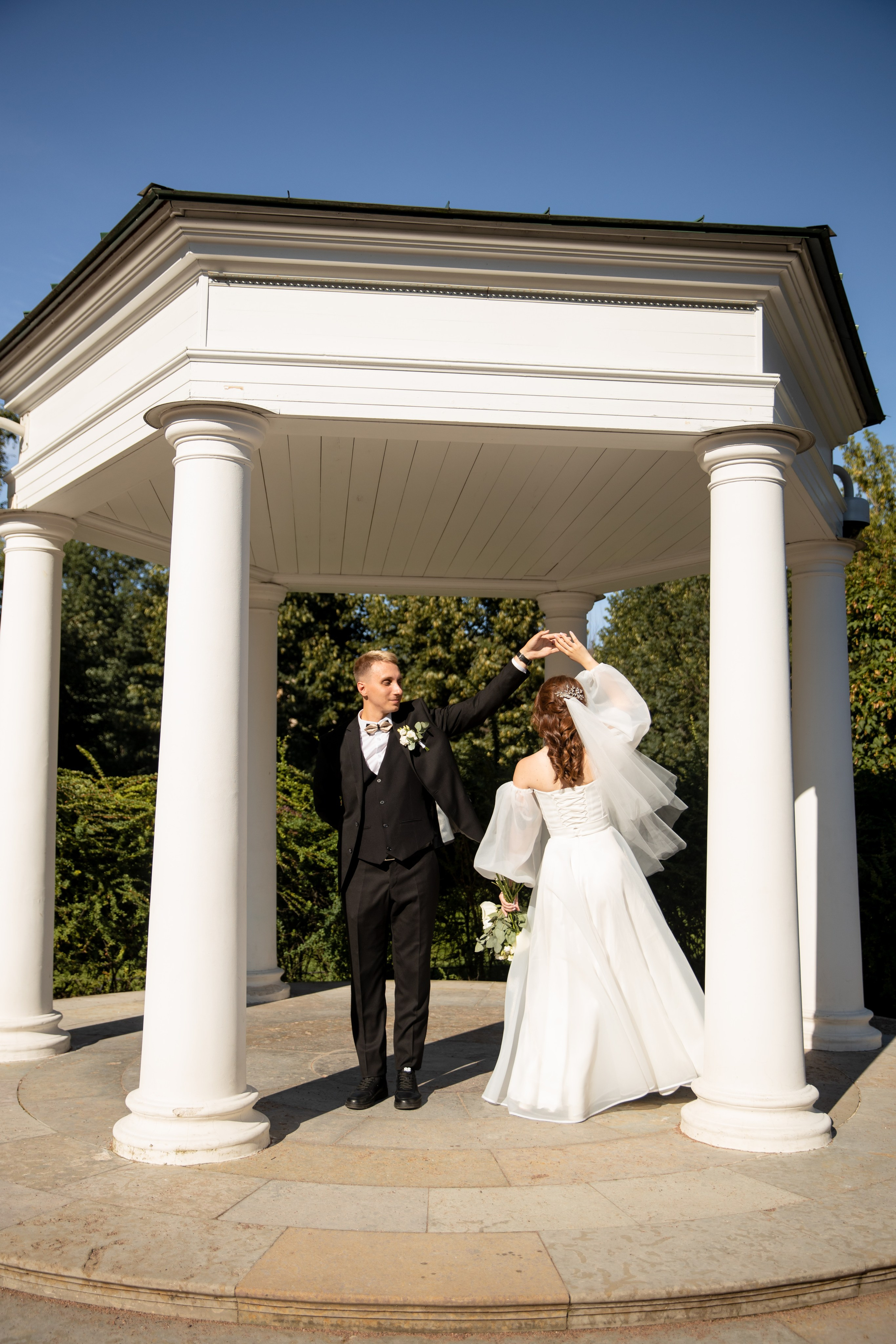 Валерия и Илья / Прогулка на катере. Свадебный и семейный фотограф в Москве Диана Левченко