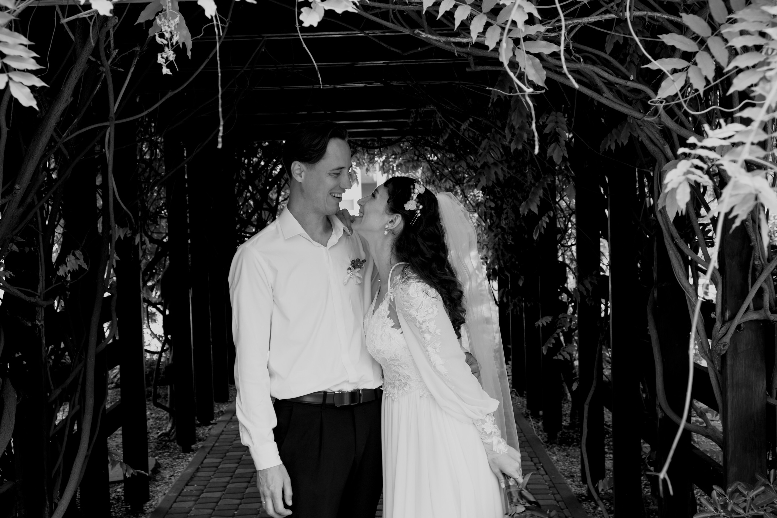 Свадьба в Севастополе │ ЗАГС • Парк Победы • Plita • Илья Желдак. Свадебный фотограф и видеограф в Крыму! Ваш день будет незабываемым!