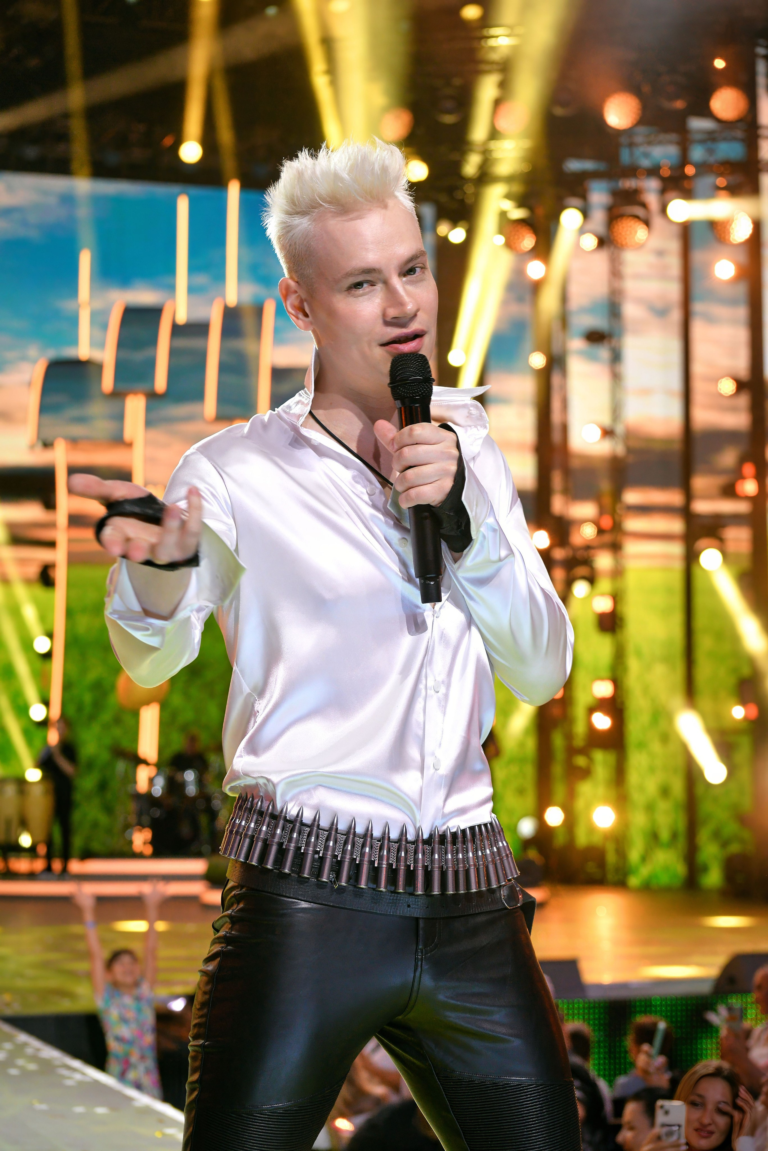 Shaman. Showbiz | Fashion | Reportage