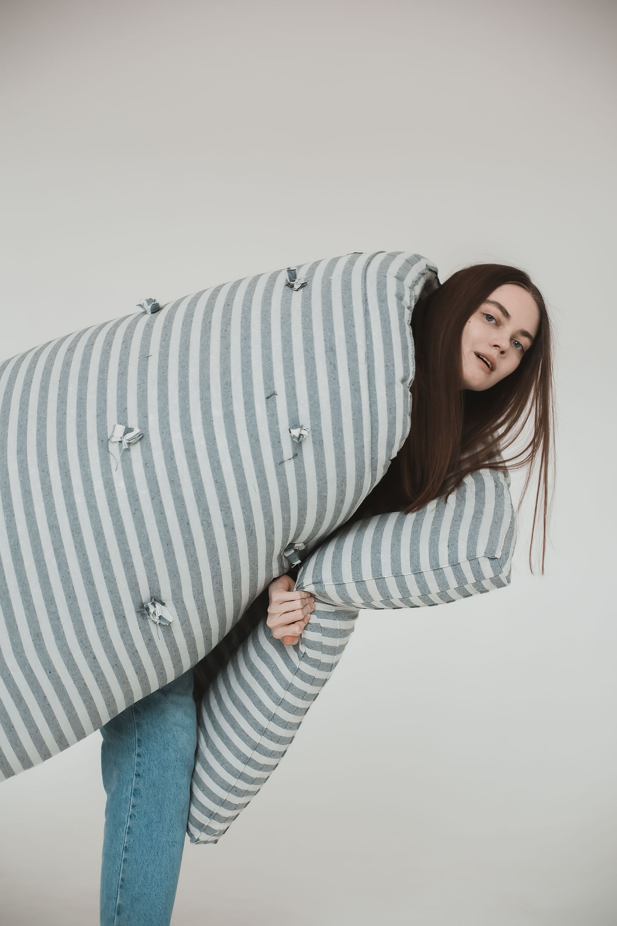 Минималистическая съёмка на матрасе. Семейный, индивидуальный фотограф в Москве Ангели Марина