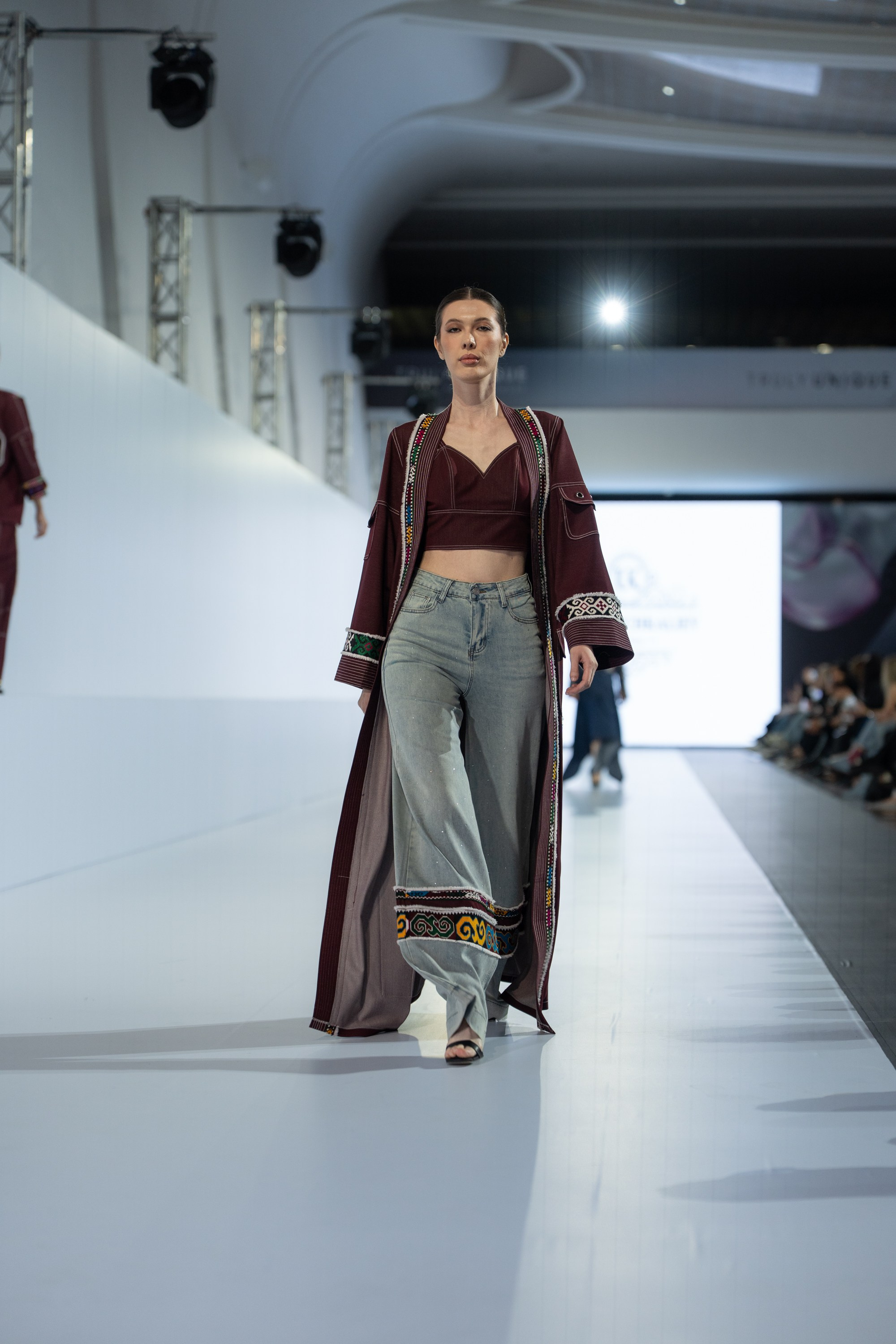 Umed Kuchkaliev. Сайт Алматинского НЮ АРТ, будуар и фэшн фотографа Дениса Карпенко