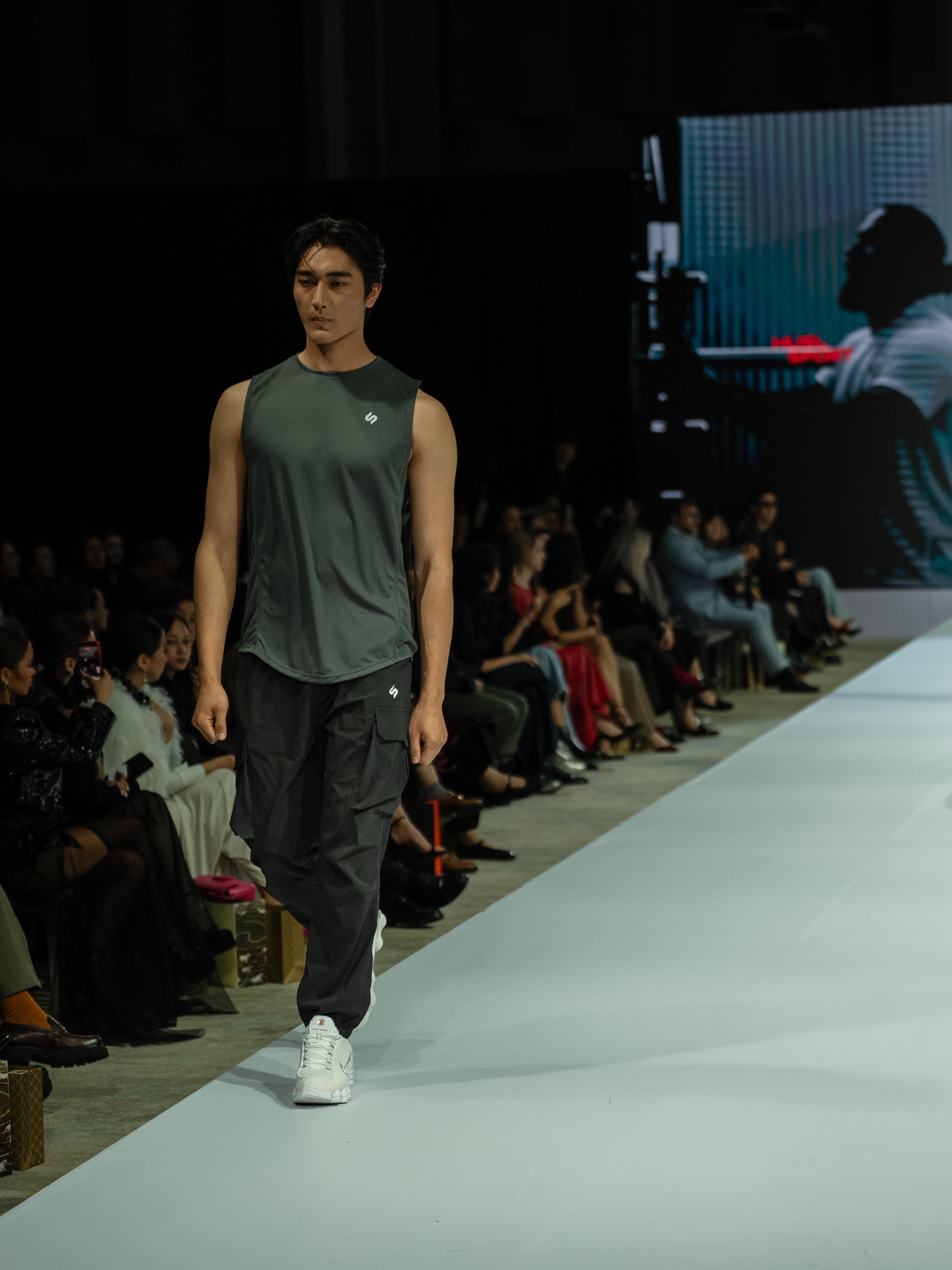 EURASIAN FASHION WEEK Husl Sport. Сайт Алматинского НЮ АРТ, будуар и фэшн фотографа Дениса Карпенко