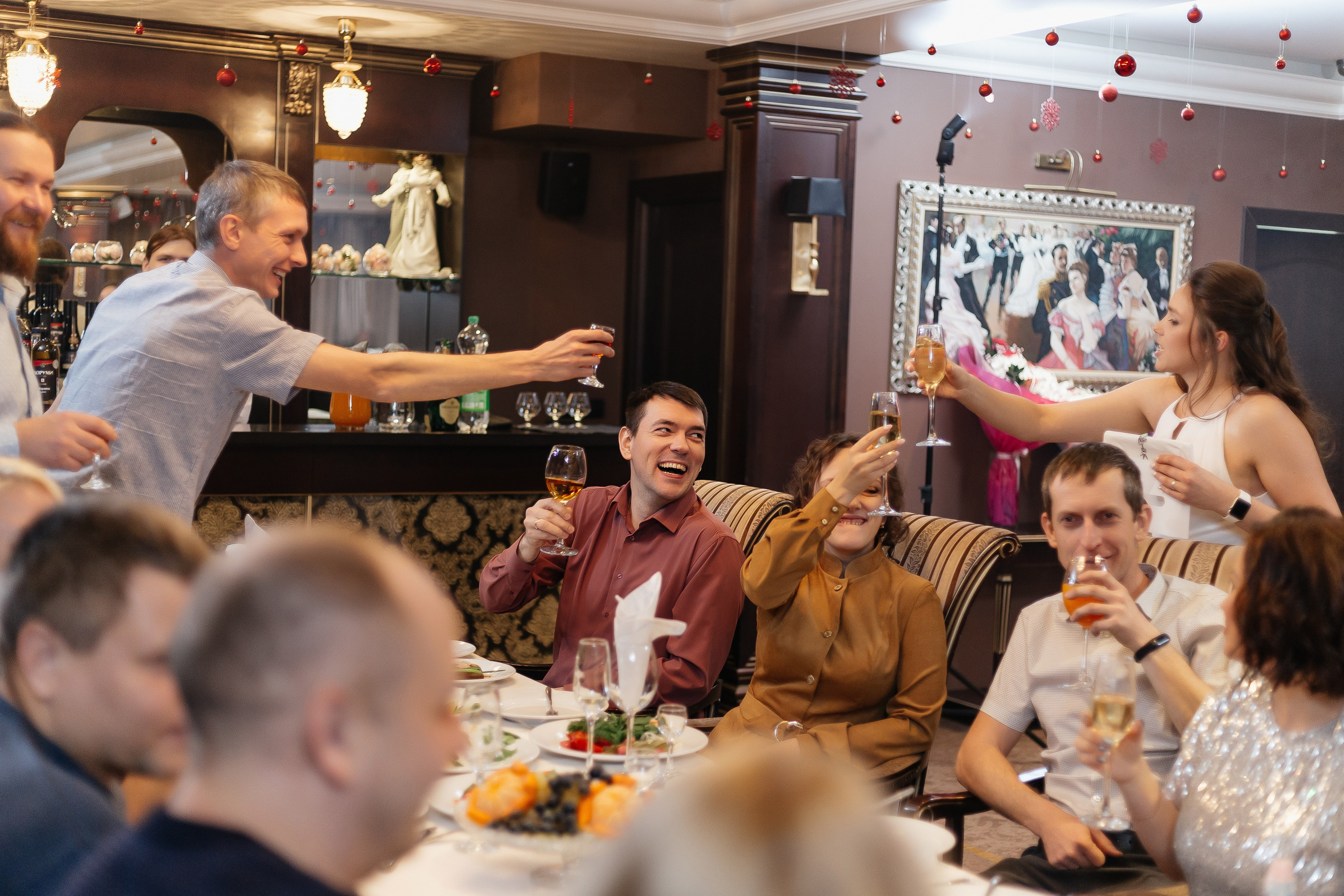 День рождения в кругу близких в ресторане Онегин. Свадебный фотограф в Нижнем Новгороде Генеральская Ира