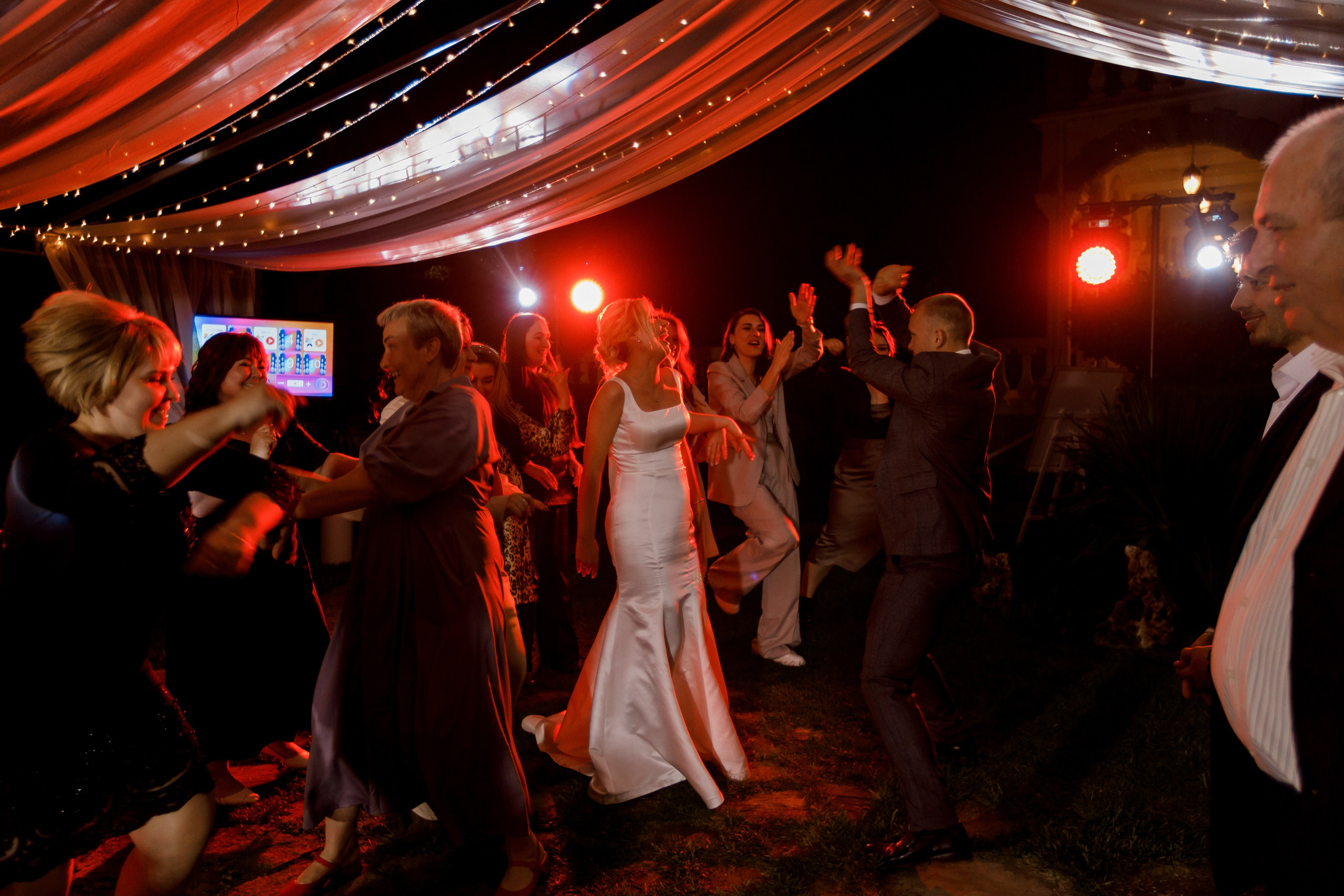 Денис и Алина. Белый замок. Фотограф Анна Лейман. Севастополь