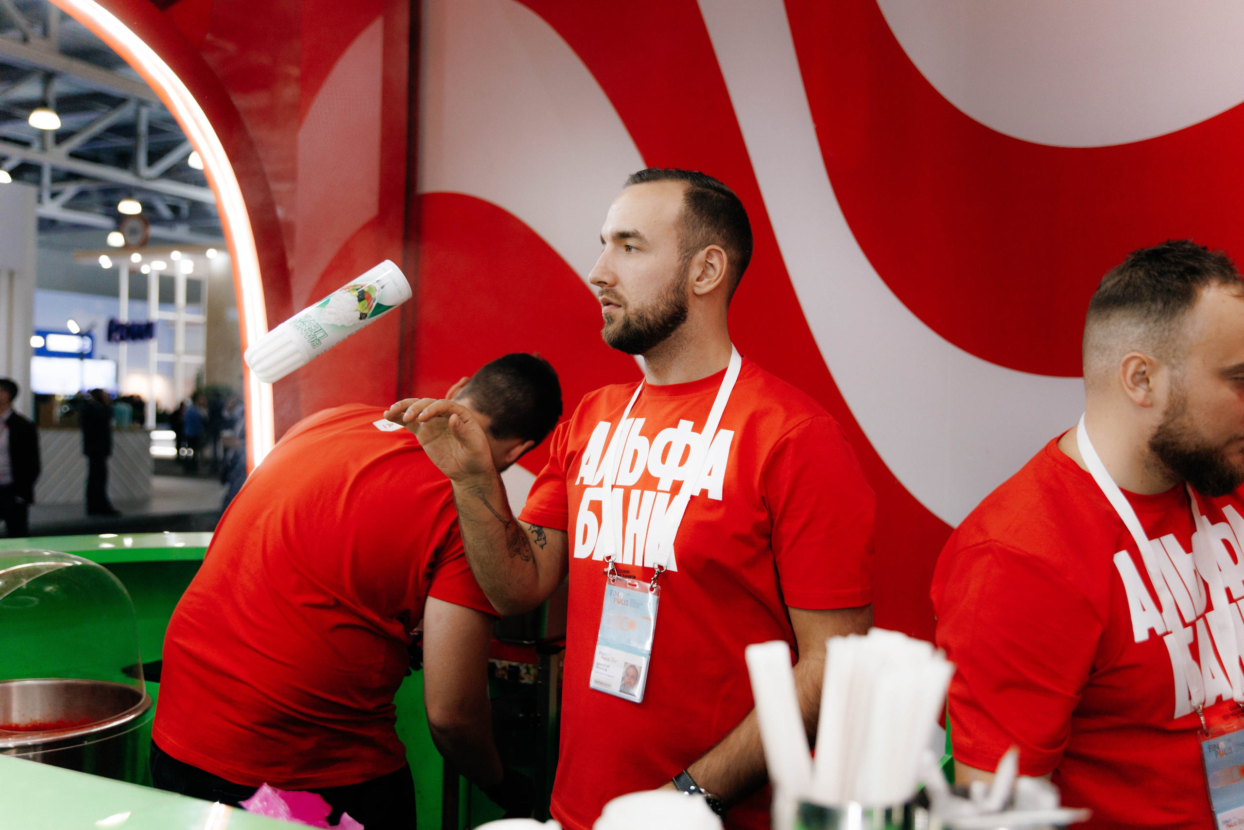 Альфа Кампус на Финополис 2023. Репортажный фотограф в Москве Лера Зиновьева