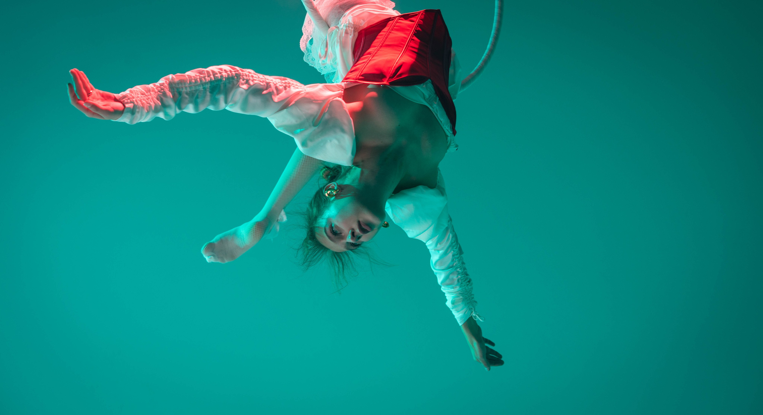 Акробатка. Ab extra