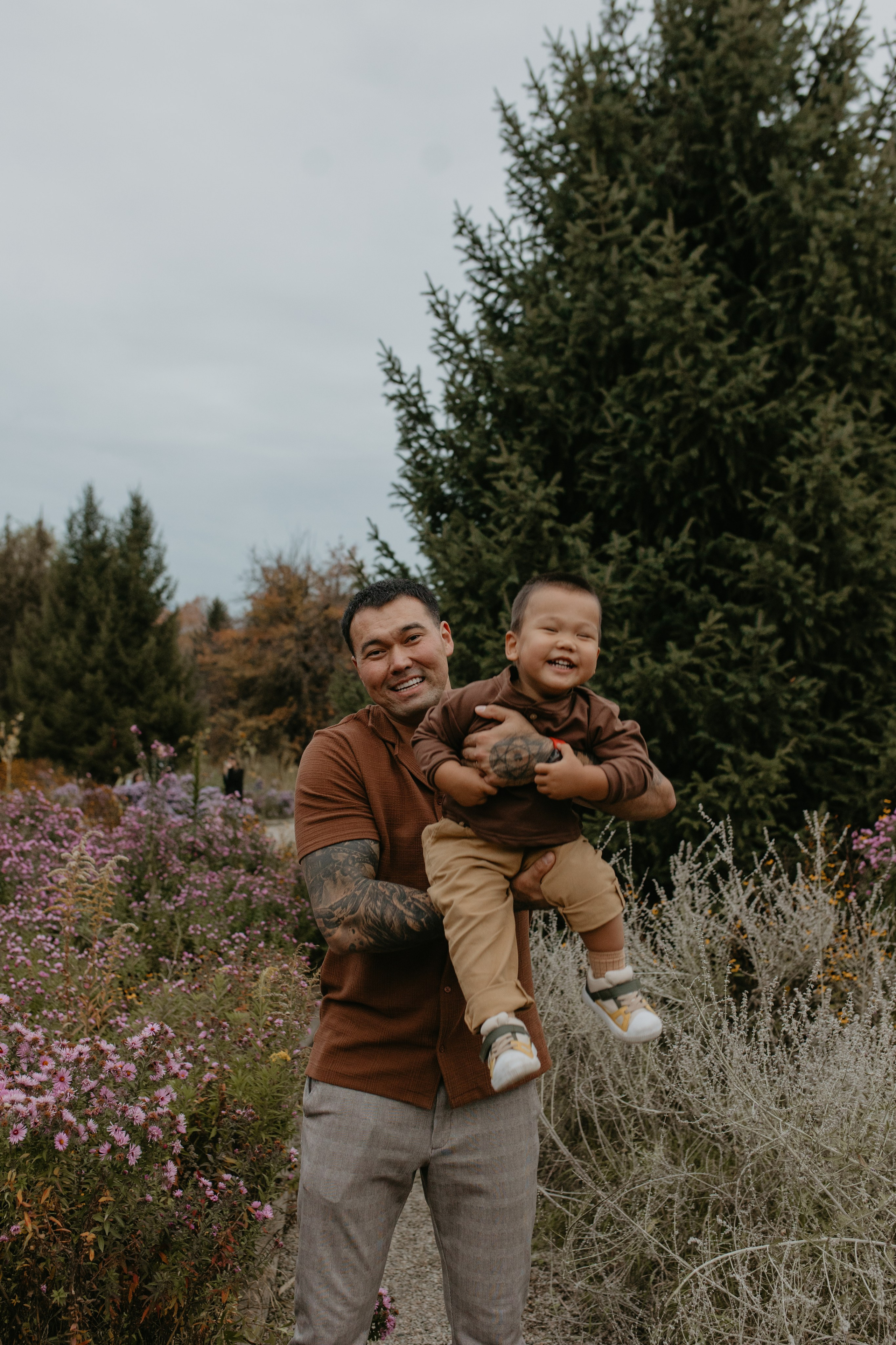 Семейные истории. Свадебный и семейный фотограф в Алматы Laura Dosmann