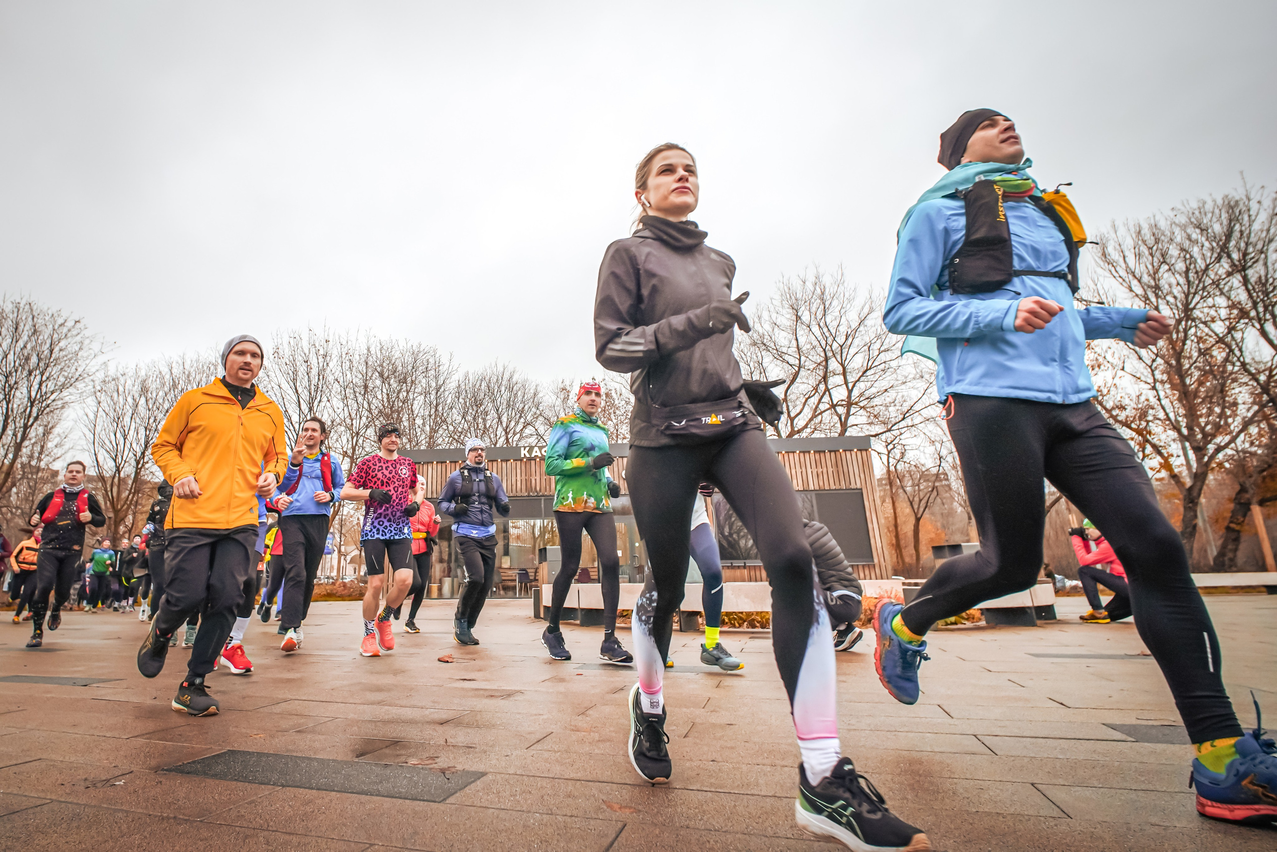 #марафонудома #яuzarun 2024 2-я петля, группа 6:30. Роман Капилюшов. Бег. Фото. Видео. г. Люберцы