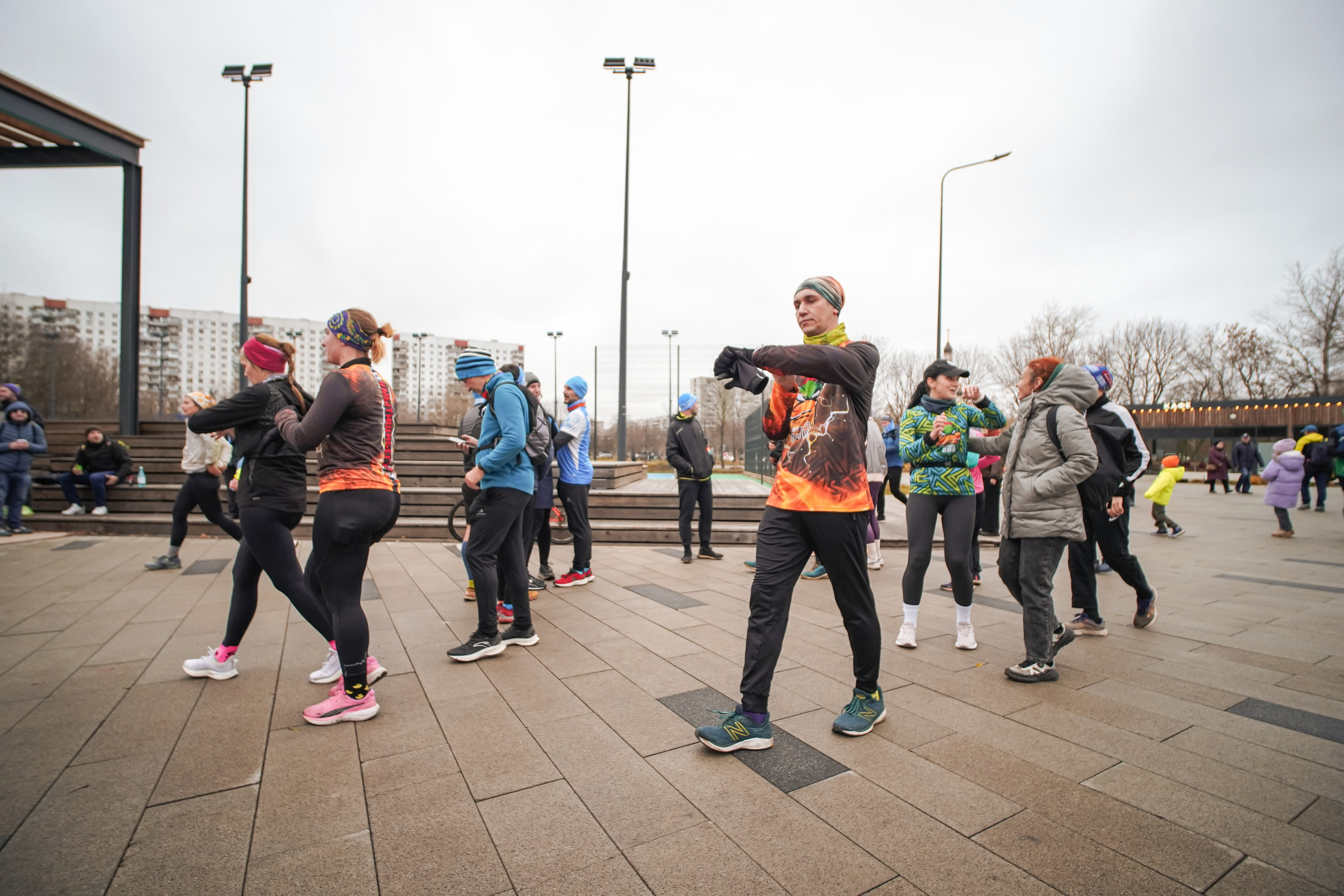 #марафонудома #яuzarun 2024 2-я петля, группа 6:30. Роман Капилюшов. Бег. Фото. Видео. г. Люберцы