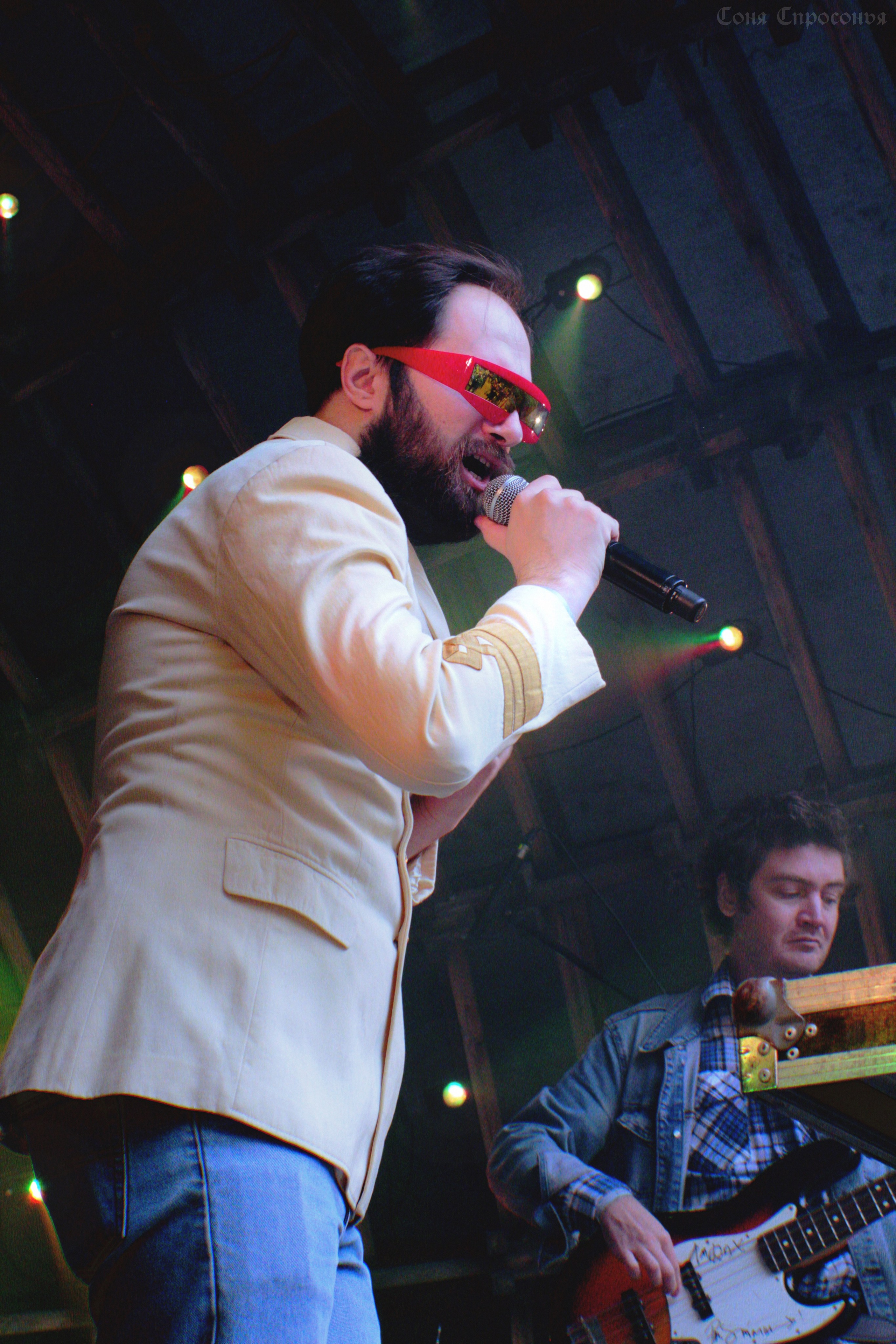 Синестетик 26.08.23. Концертный и портретный фотограф в Москве Соня Спросонья