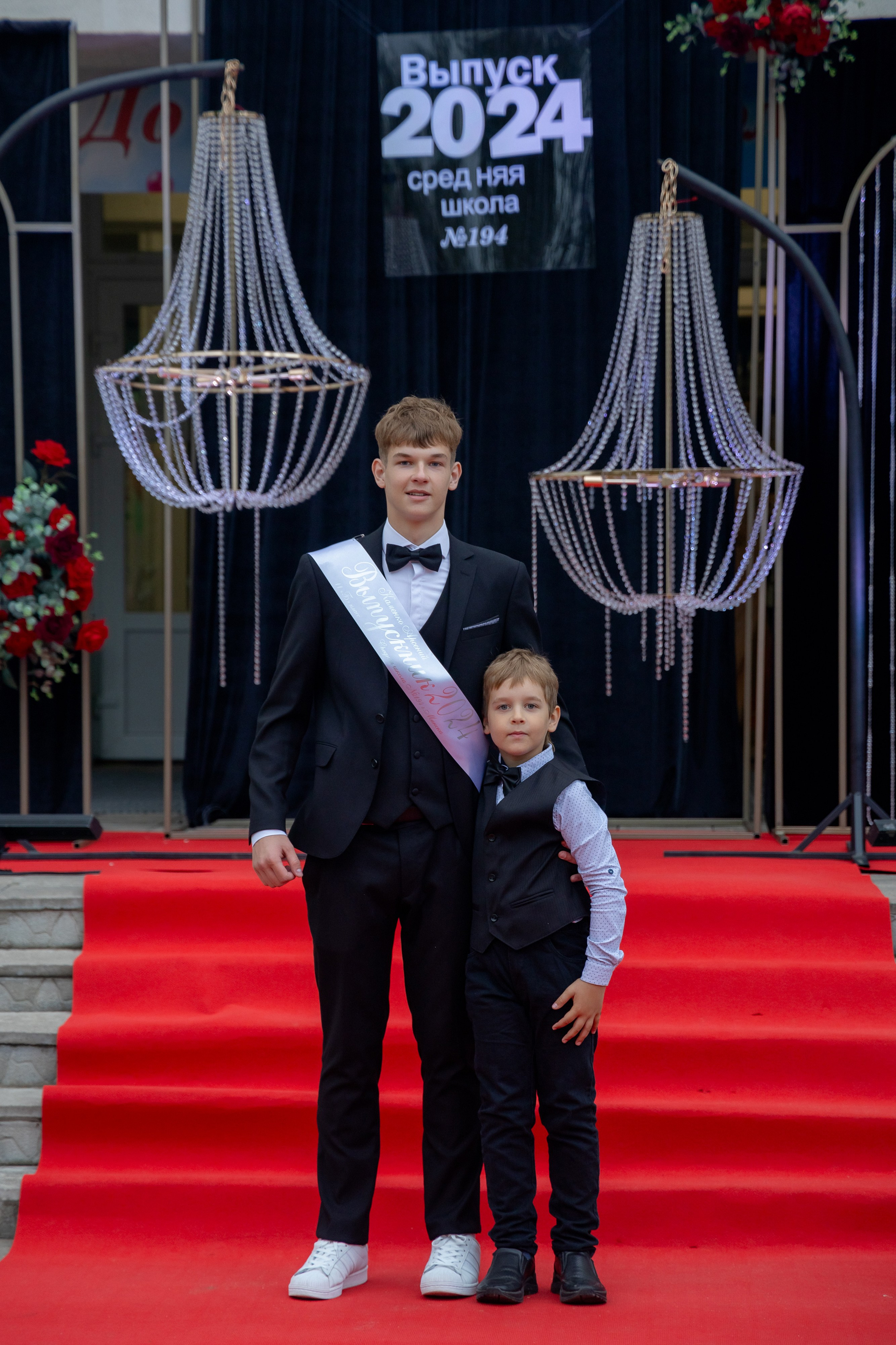 Школьный выпускной 2024 год в Соколе (Минск). Свадебный фотограф в Минске/Беларуси Сергей Спиридонов