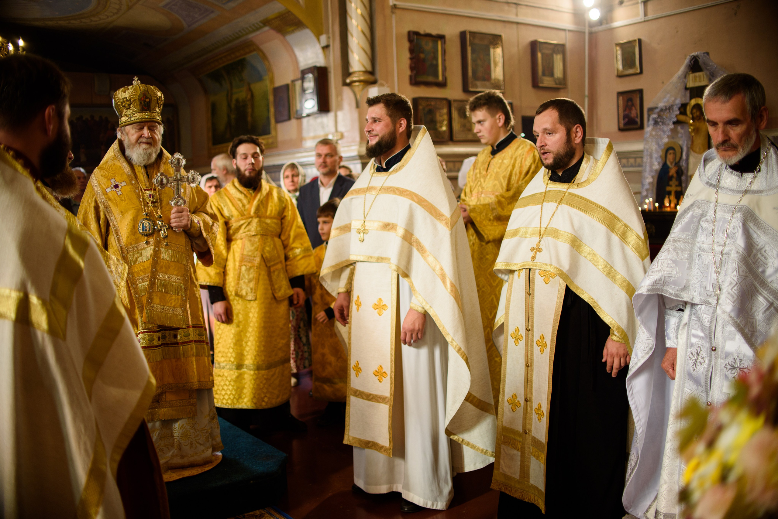 Воскресная литургия 29.10.2023. Семейный и свадебный фотограф в Феодосии и Коктебеле