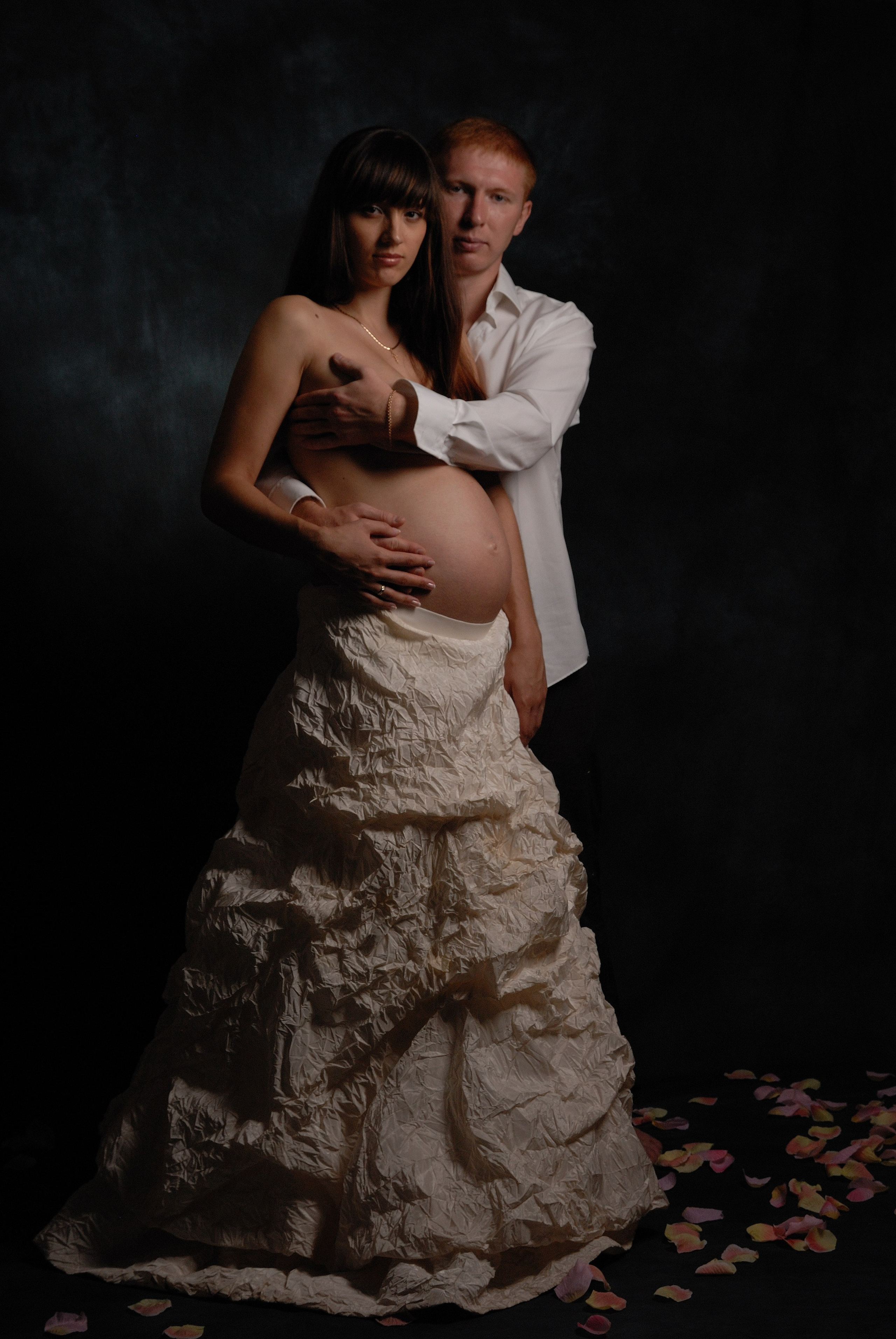 Фотосессия во время беременности от студии Love Story. Максим Матвийченко и Виктория Басова профессионалы своего дела