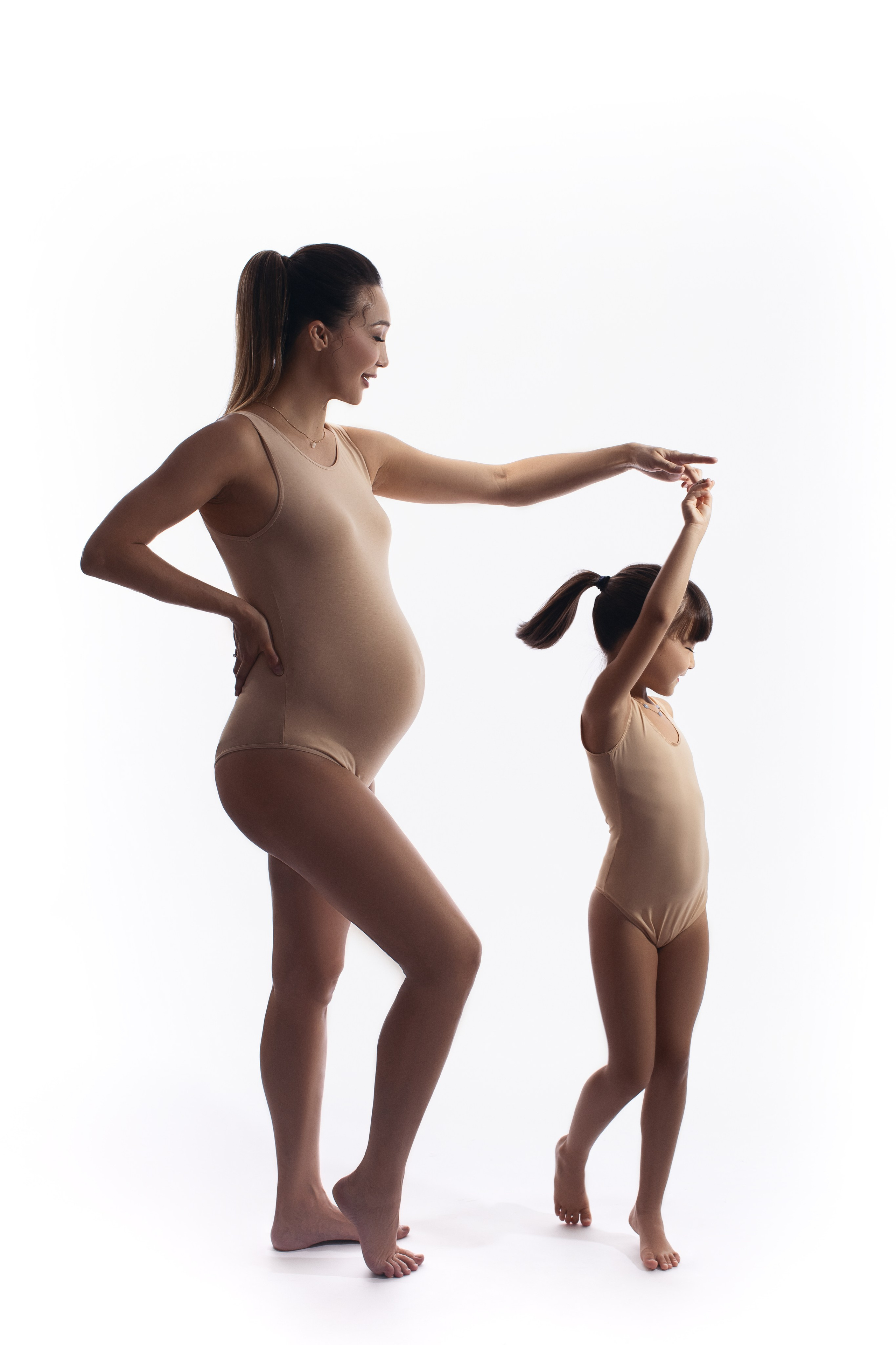 Беременность. Фотограф беременности, новорождённых и деток до года в Актау