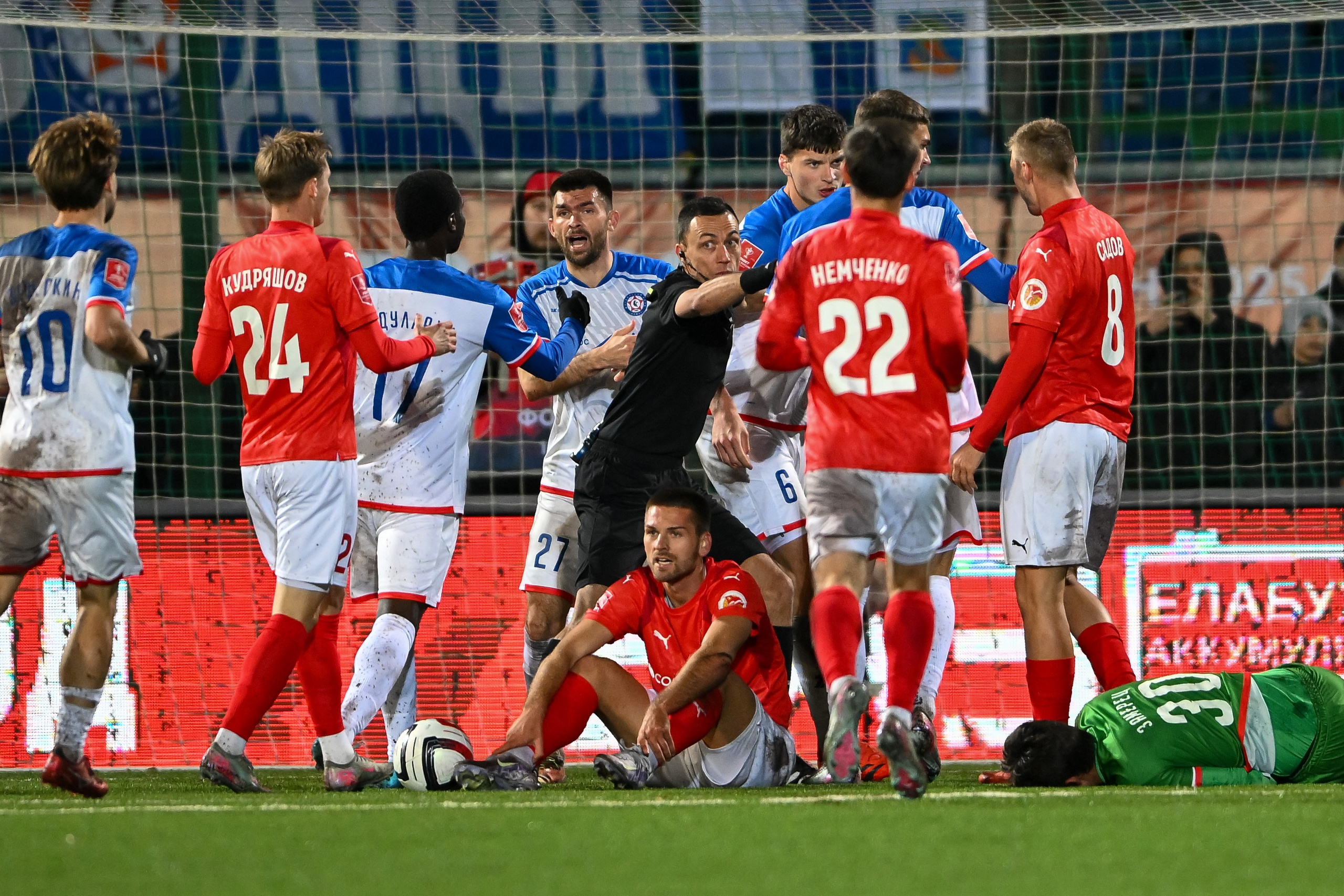 Фотограф на футбол. Спортивный и репортажный фотограф в Казани Вячеслав Сатонин