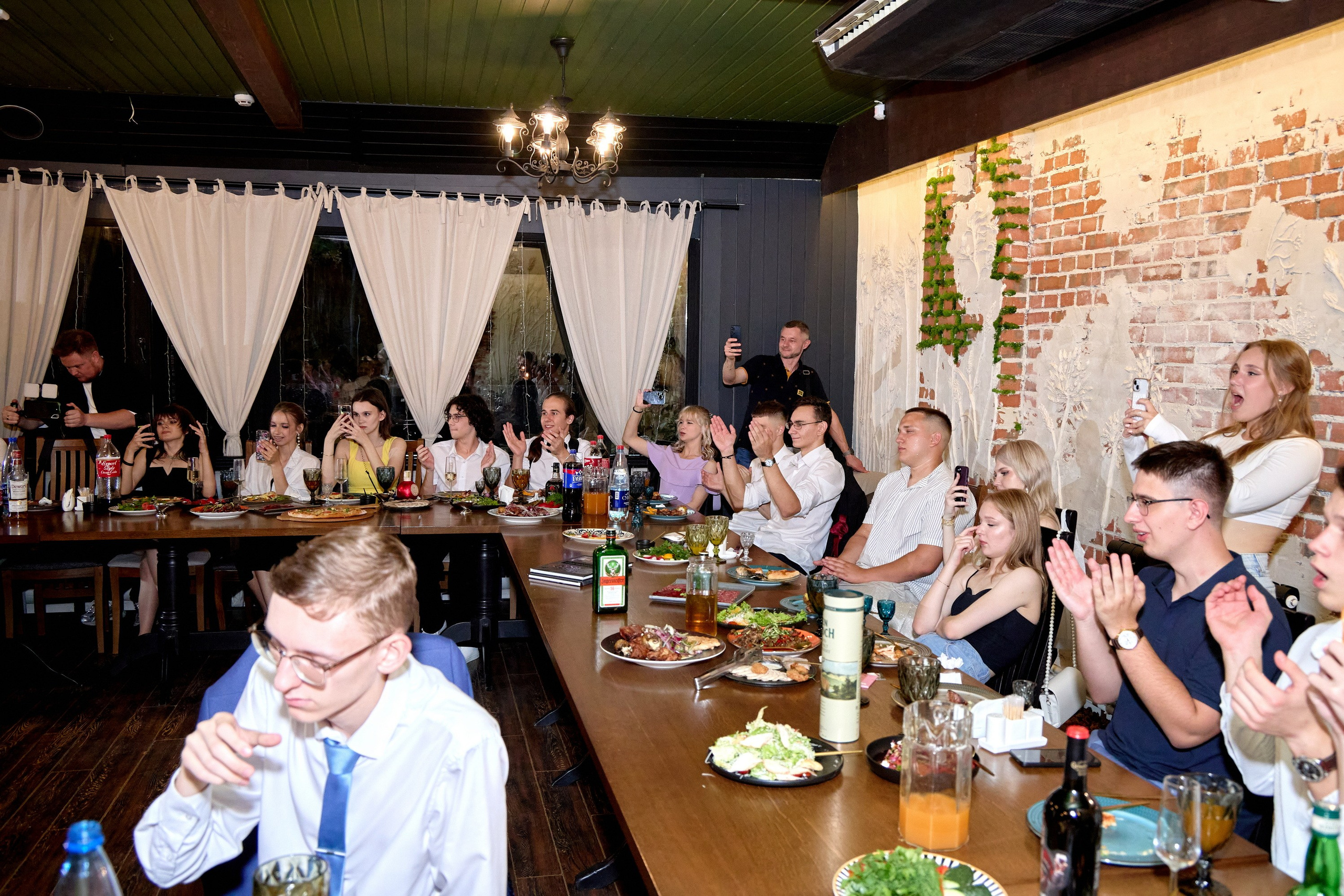 Выпускной 35 Сош. Фотограф Выпускные альбомы Таганрог Сергей Коробченко